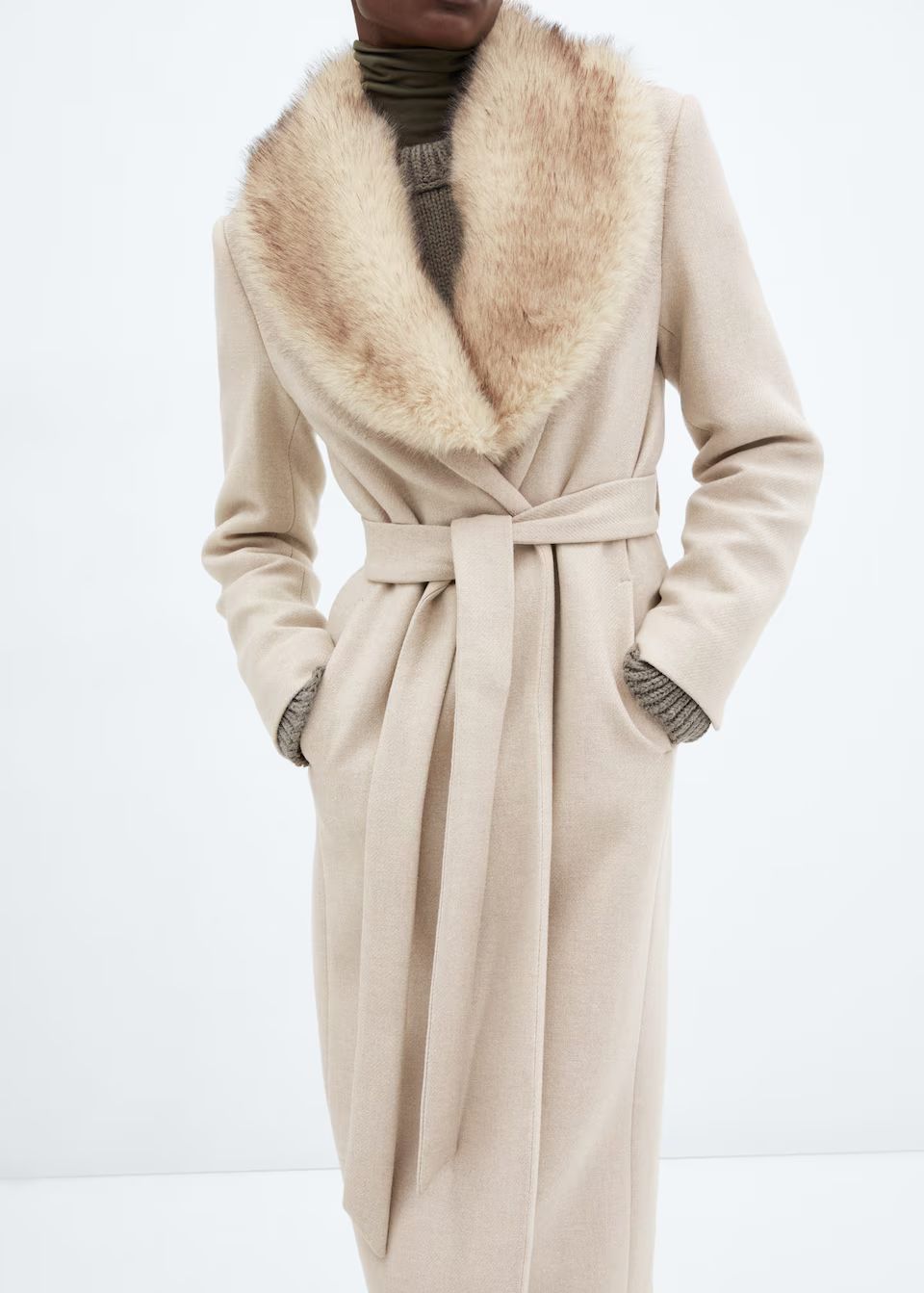 Manteco wool coat with detachable fur collar -  Women | Mango USA | MANGO (US)