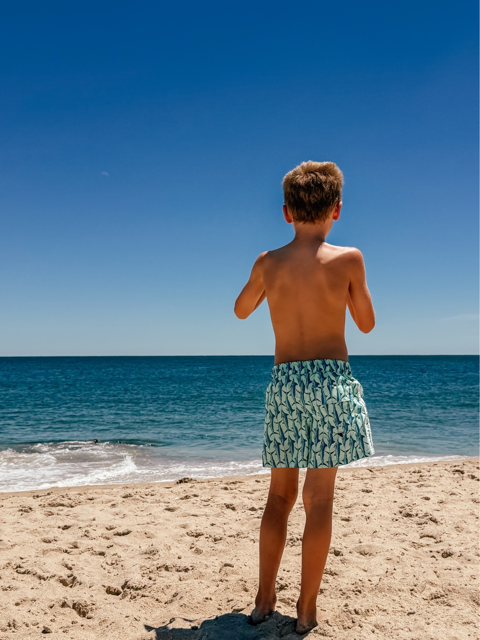 The cutest swim trunks for boys and only $15 bucks

#LTKActive #LTKKids #LTKTravel