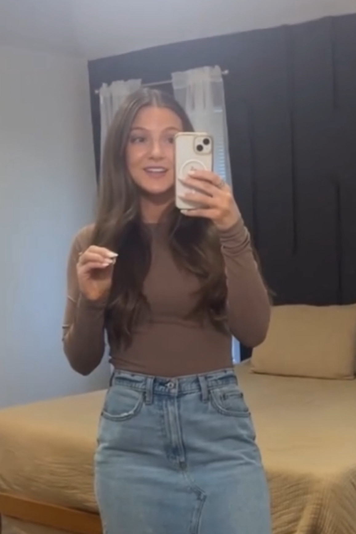 Fall Skirts🍁🍂

#AbercrombiePartner #musthaves

SO, I have had a long journey with trying to figure out how to style skirts.. lolli, but I do think skirts are such a must have staple for the Fall!!

This is what I have found works for me personally:

1. Midi skirts (that hit at the calf) are better worn with tall boots or a shoe that can create balance between your ankles and the bottom of the skirt!
2. Maxi skirts (that hit at the ankle or lower) work better if you are going for the tennis shoe look (in my opinion) because there isn't a gap in between your shoe and the skirt!
3. Maxi skirts may be more versatile overall because tall boots, short boots, and tennis shoes all seem to work well with them!

Just my opinion and this may depend on your height/what works for you personally, BUT I hope this helps someone who may have struggled with styling skirts!! 💖