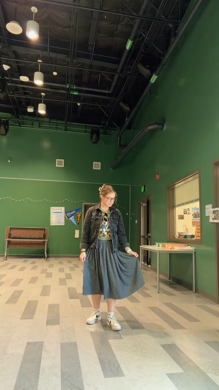 Very teacher 

#LTKgrwm #LTKootd #LTKdayinmylife