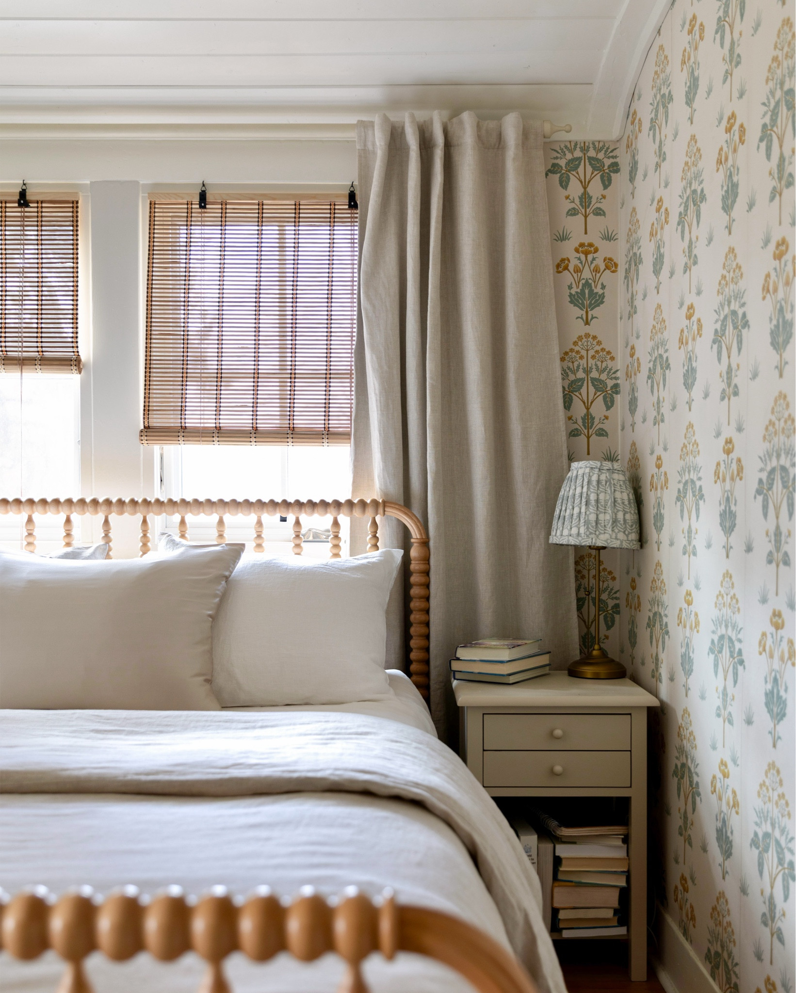 Fall is the season of cozy, and our bedroom just got the coziest update with @onequince! A linen duvet in the prettiest neutral, crisp white linen sheets, and a silk pillowcase for a little extra luxury - all timeless, breathable, and made to last. I’ve linked everything in my shop so you can bring a touch of fall comfort home too. ✨
#QuincePartner 

#LTKHome