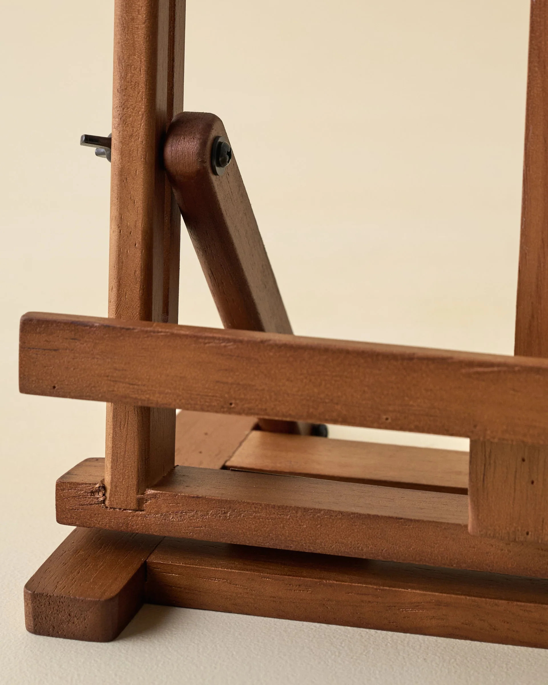 Antique Inspired Wooden Display Easel | Magnolia