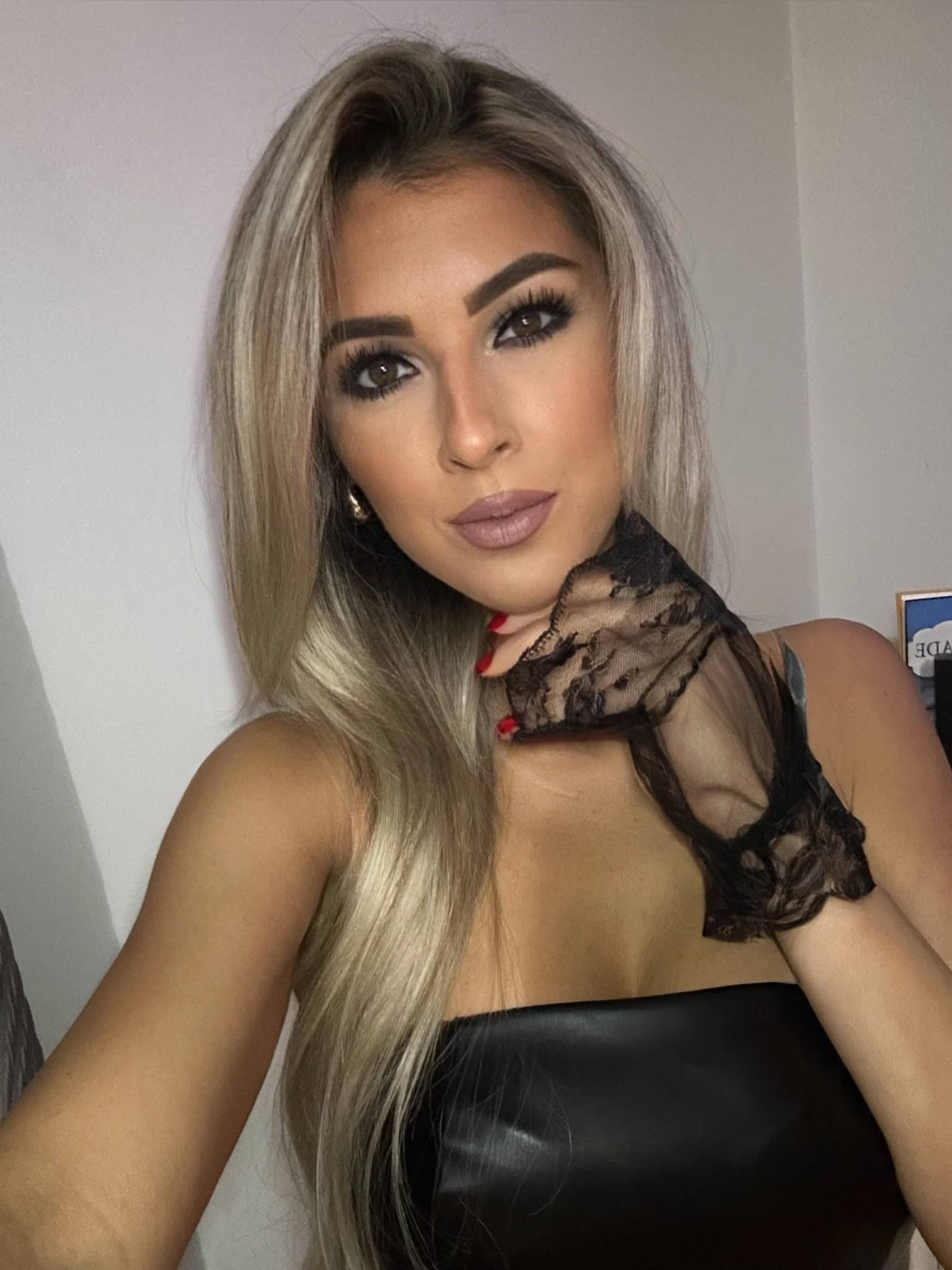 Women's Floral Lace Bow Front Short Wrist Cuff Wedding Wrist Length Bridal Prom Gloves