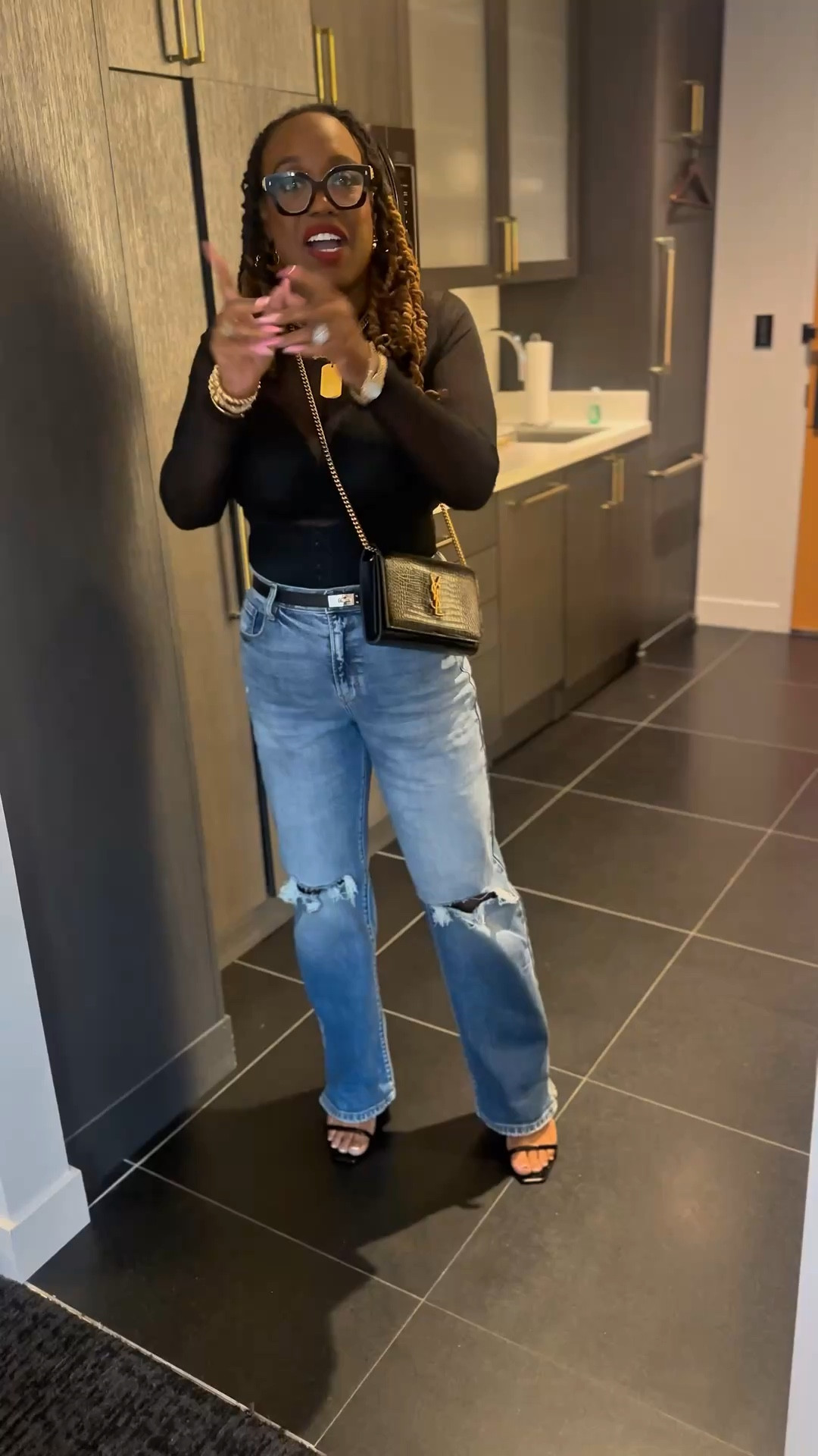 Stepping out in Chicago like I own the night—mesh black bodysuit bringing the edge, Fashion Nova jeans hugging in all the right places, and that YSL bag and heels sealing the look. Effortless, elevated, and just the right amount of bold.

#ChicagoNights #OOTD #FashionNovaStyle #YSLVibes #NightOutLook