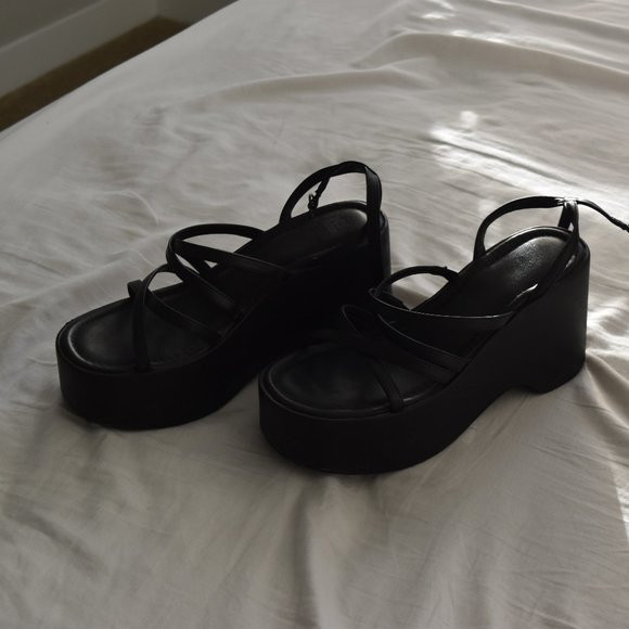 wild fable black platform strappy sandal | Poshmark