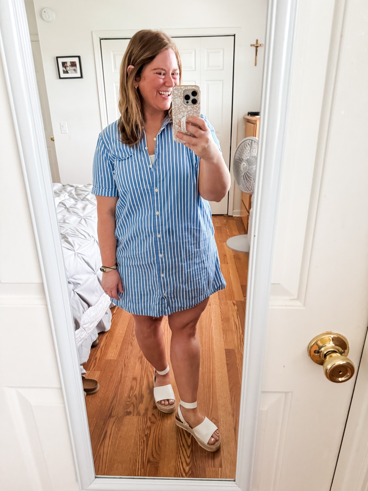 Teacher outfit - I love this shirt dress from old navy! A great summer workwear option. Wearing a large petite  

#LTKWorkwear #LTKPetite #LTKMidsize
