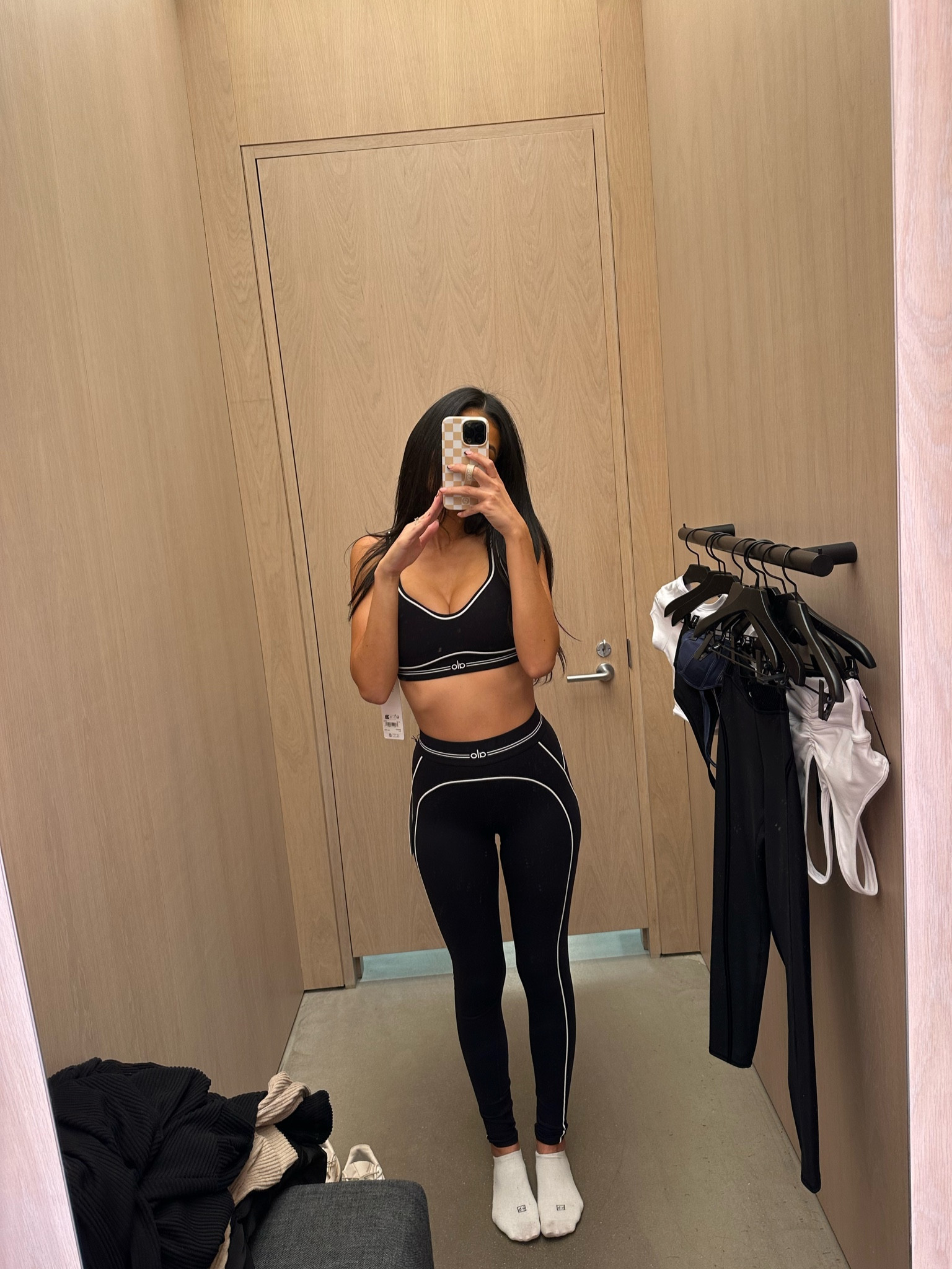 love this set for Pilates  🖤 
#pilates #alo #aloyoga #aloset #pilatesset #fitness #outfit

#LTKActive