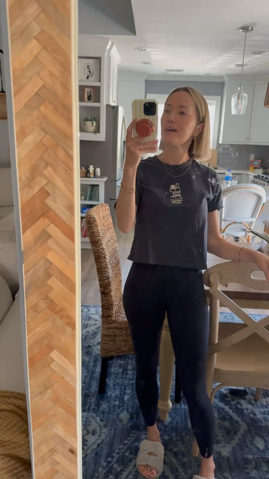 I get the 7/8 high waist AIRBRUSH legging in XS and I’m 5’2.

#LTKActive #LTKPetite #LTKOver40