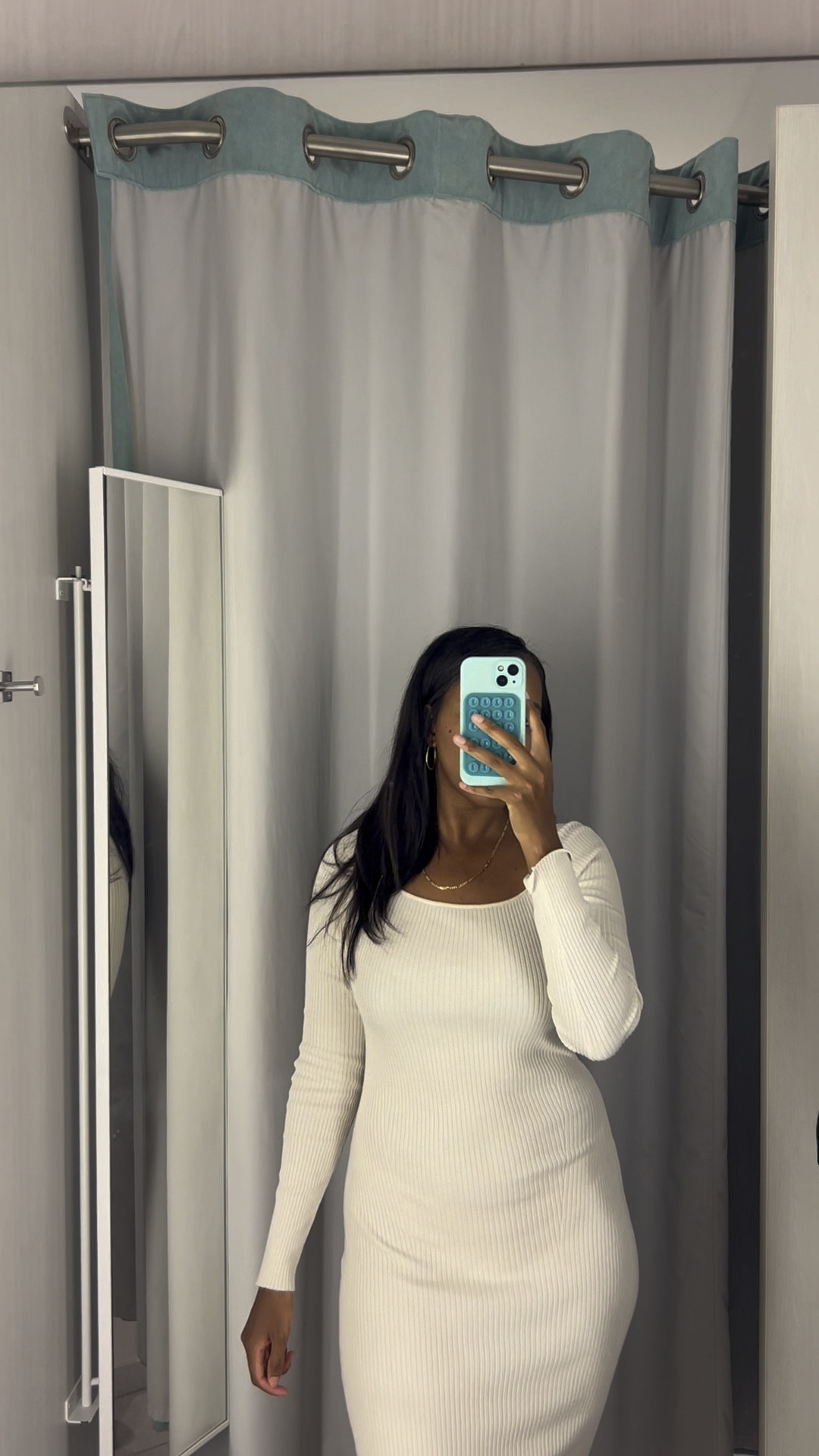 Try on haul🤍
wearing a size S in the cream dress 
size M in the polka dot blouse
size 6 in the pants
size S in the floral dress (linking similar item)
size XS in the striped dress 

#resortwear #vacationoutfits #springoutfits #hm #workoutfit

#LTKstyletip #LTKSpringSale #LTKtravel