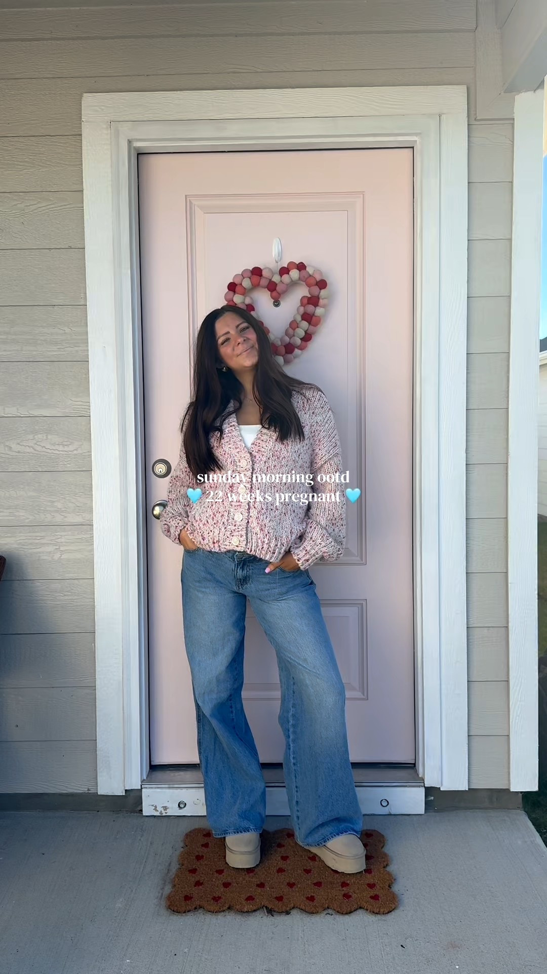 wearing a XL in this aerie sweater for an oversized look 🩷