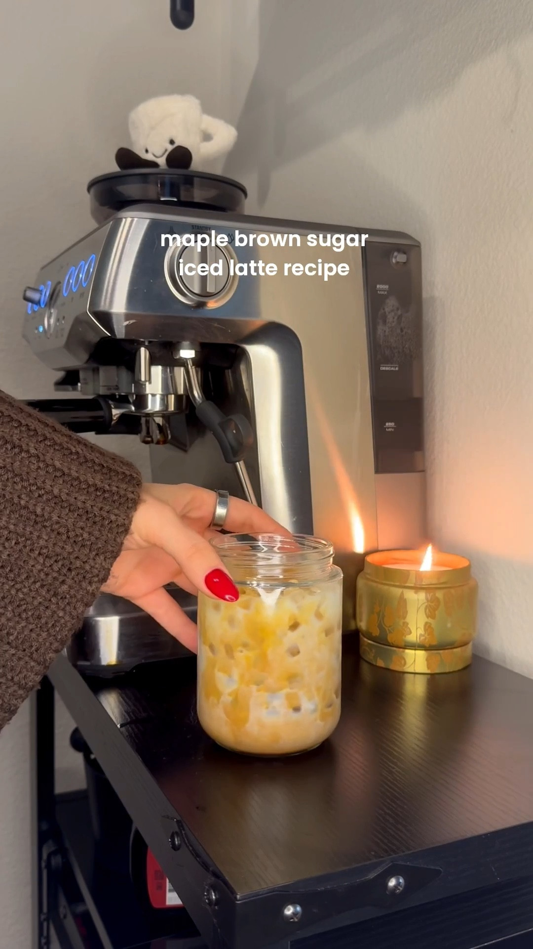 everything you need to make the perfect iced maple brown sugar latte | espresso cups, latte ingredients, espresso machine  

linked:
breville
coffee ingredients 
coffee accessories to make your latte 
