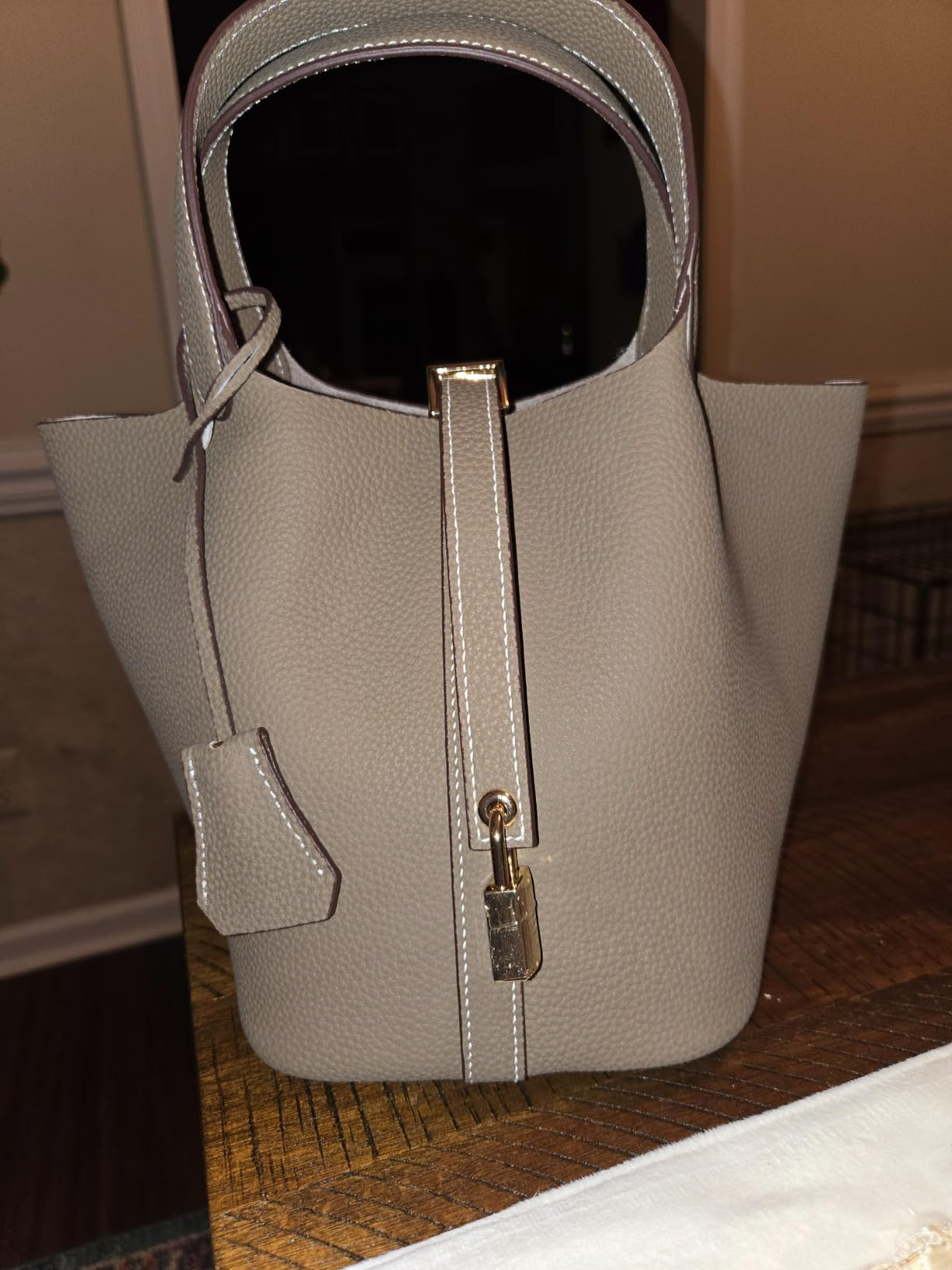 Genuine Leather Lock Design Bucket Bag Vegetable Basket, Fashionable and Versatile Shoulder Handb... | Amazon (US)