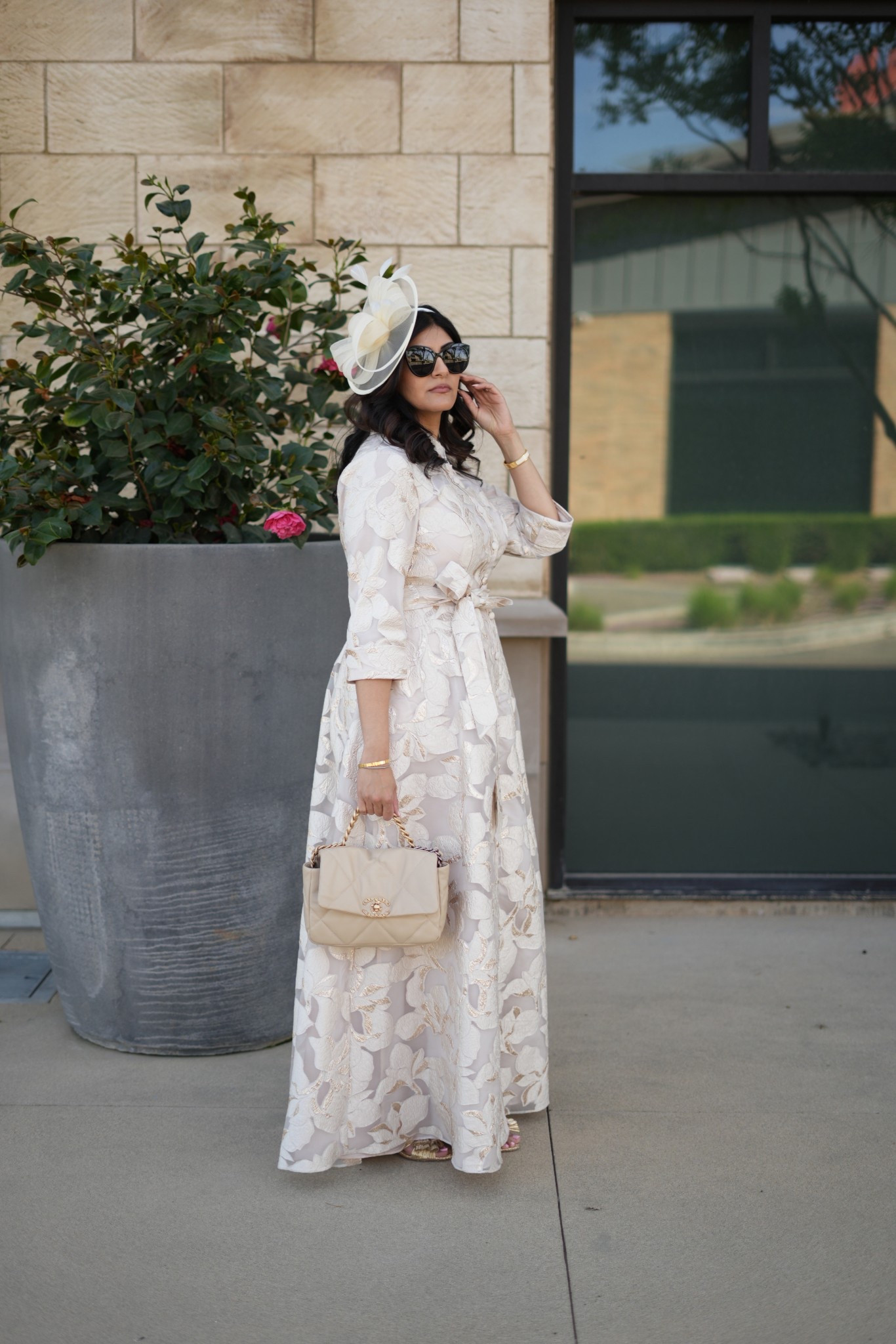 If you have a spring event coming up, this is the kind of dress that makes getting ready feel effortless 🌸✨ I partnered with Alex Evenings to style one of their new spring pieces, and the quality truly stands out—beautiful construction, elegant details, and a timeless silhouette that feels instantly elevated.
What I love most is the customizable fit—it’s designed to work with your body so you get that tailored, made-for-you feel every time. Whether you’re attending a spring wedding, Mother’s Day brunch, a derby event, or a garden party, this is the kind of dress you’ll feel confident and polished in from the moment you put it on. Linking my exact look + similar options to help you find your perfect fit.

I’ve paired with a fascinator. Wearing size 12.

formal spring dress women, wedding guest dress spring, customizable formal dress, Alex Evenings dress review, derby outfit women, garden party dress, elegant dress for women

#SpringEventStyle
#WeddingGuestDress
#ElegantStyle
#DerbyOutfit
#FormalWear
#royalascot
#Kentuckyderby @alexevenings 


#LTKOver40 #LTKMidsize #LTKWedding