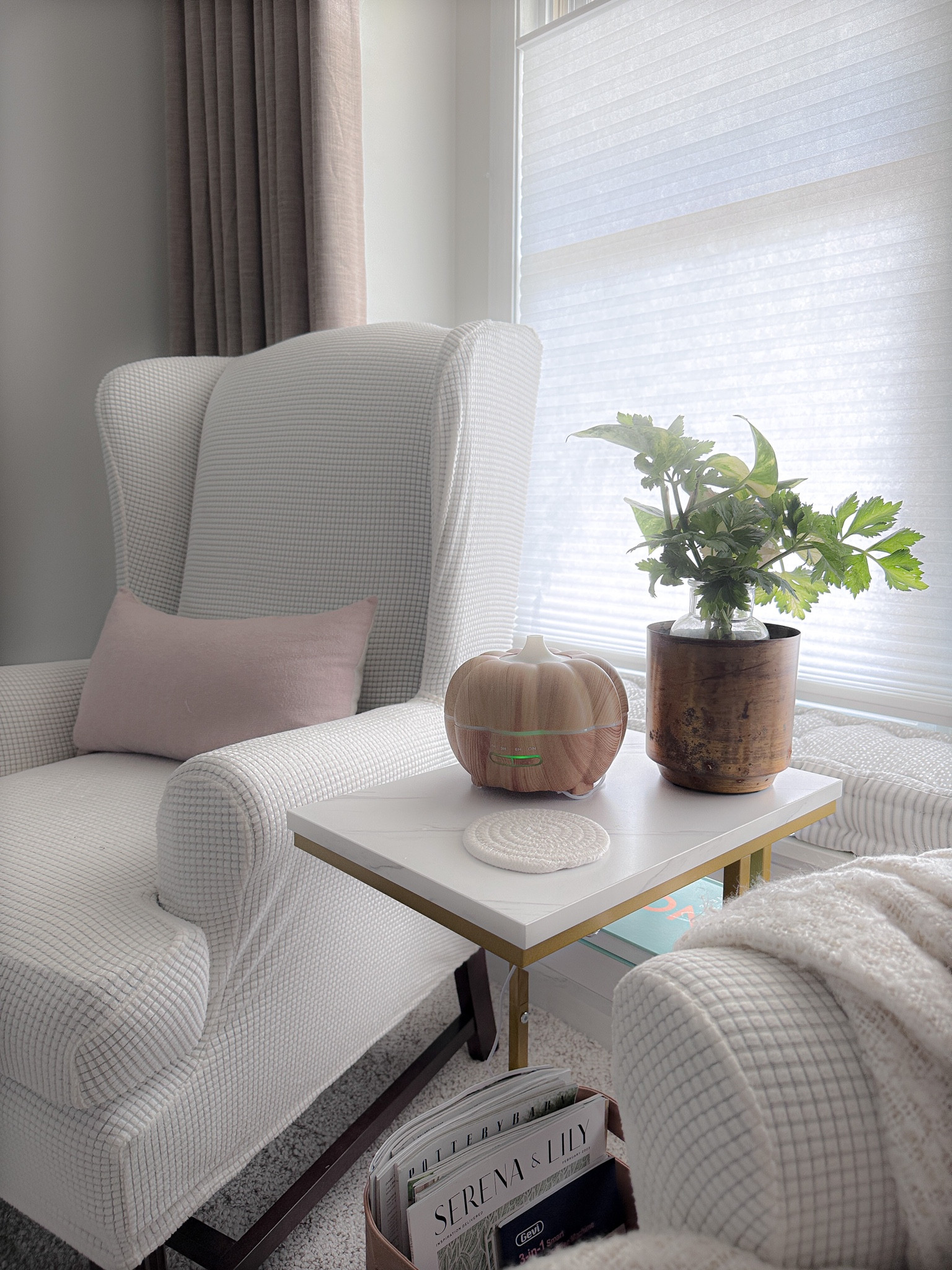 C-Shape faux marble side table | Amazon
Use code: VOV23E6D for 50% off (limited time)

#LTKunder50 #LTKFind #LTKhome