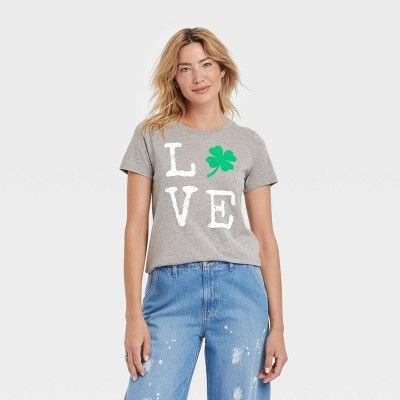 Women's St. Patrick's Day Love Short Sleeve Graphic T-Shirt - Gray | Target