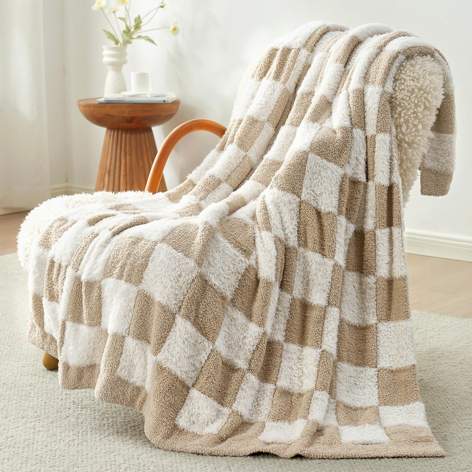 Snuggle Sac Checkered Throw Blanket Faux Fur Microfiber Blankets for Couch,Cozy Soft Warm Blanket... | Amazon (US)
