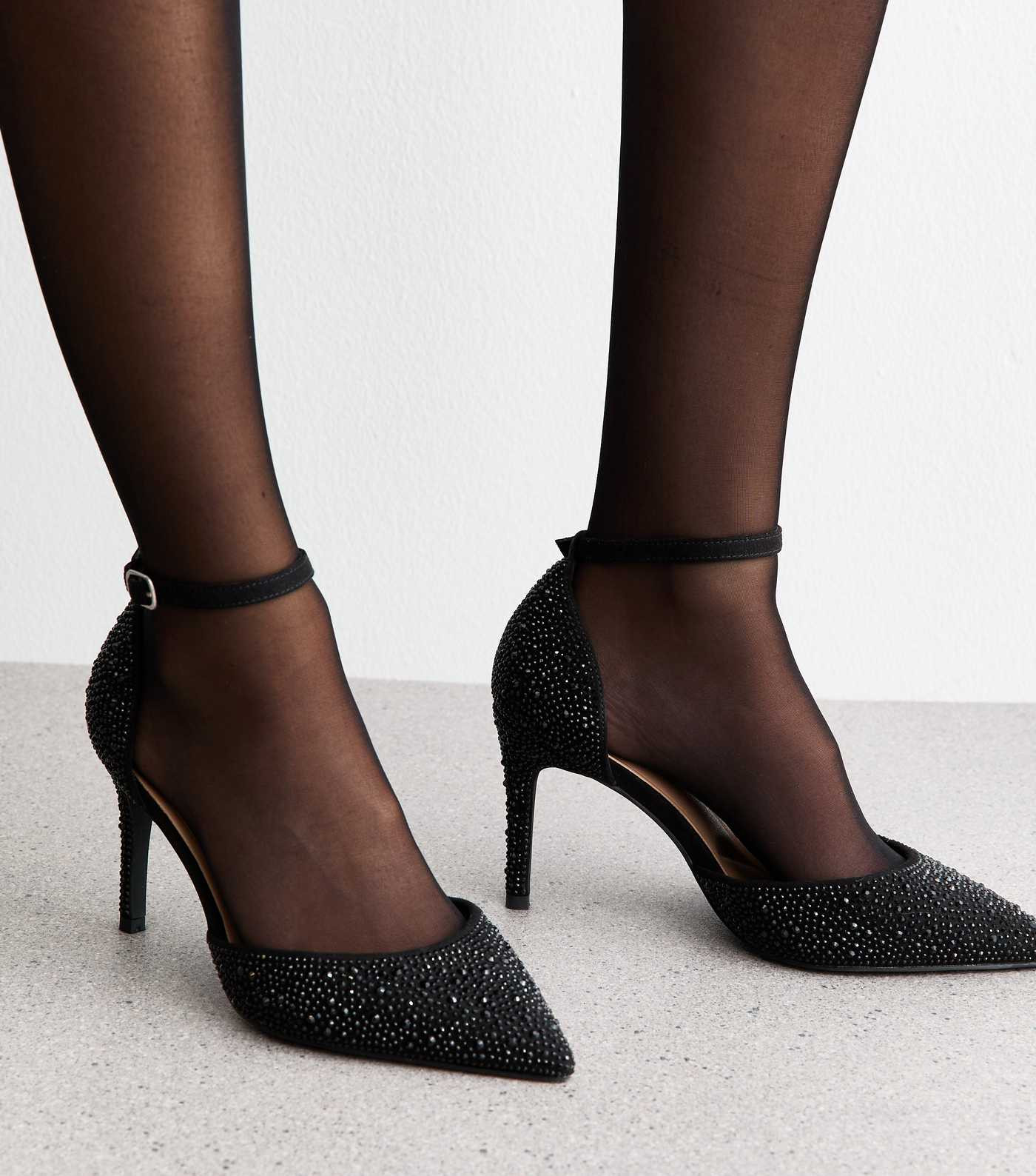 Extra Wide Fit Black Embellished Court Shoes | New Look | New Look (UK)