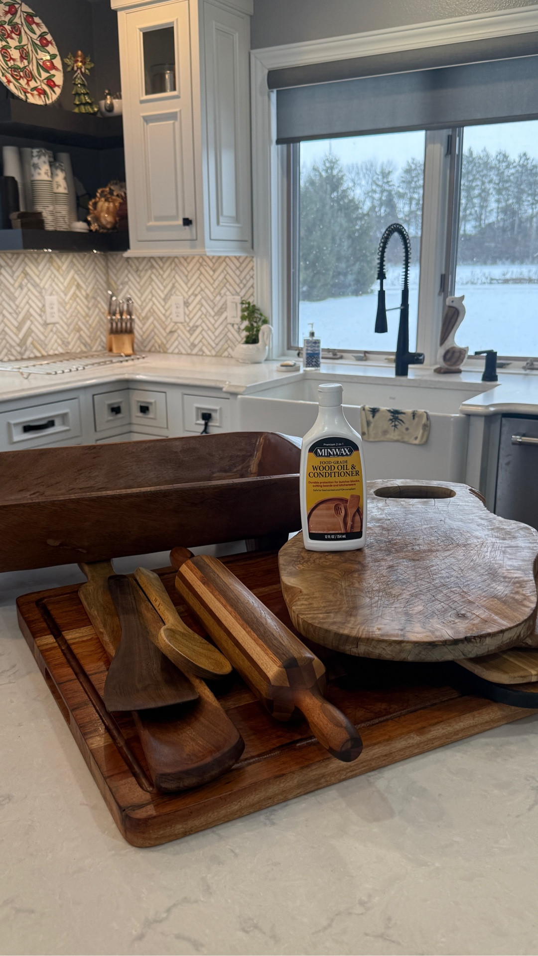 #LowesPartner #ad 
Helping Mom revive her cutting boards with Minwax Food Safe Oil & Conditioner because they were drier than my holiday jokes.

@loweshomeimprovement


#LTKHoliday #LTKHome #LTKGiftGuide