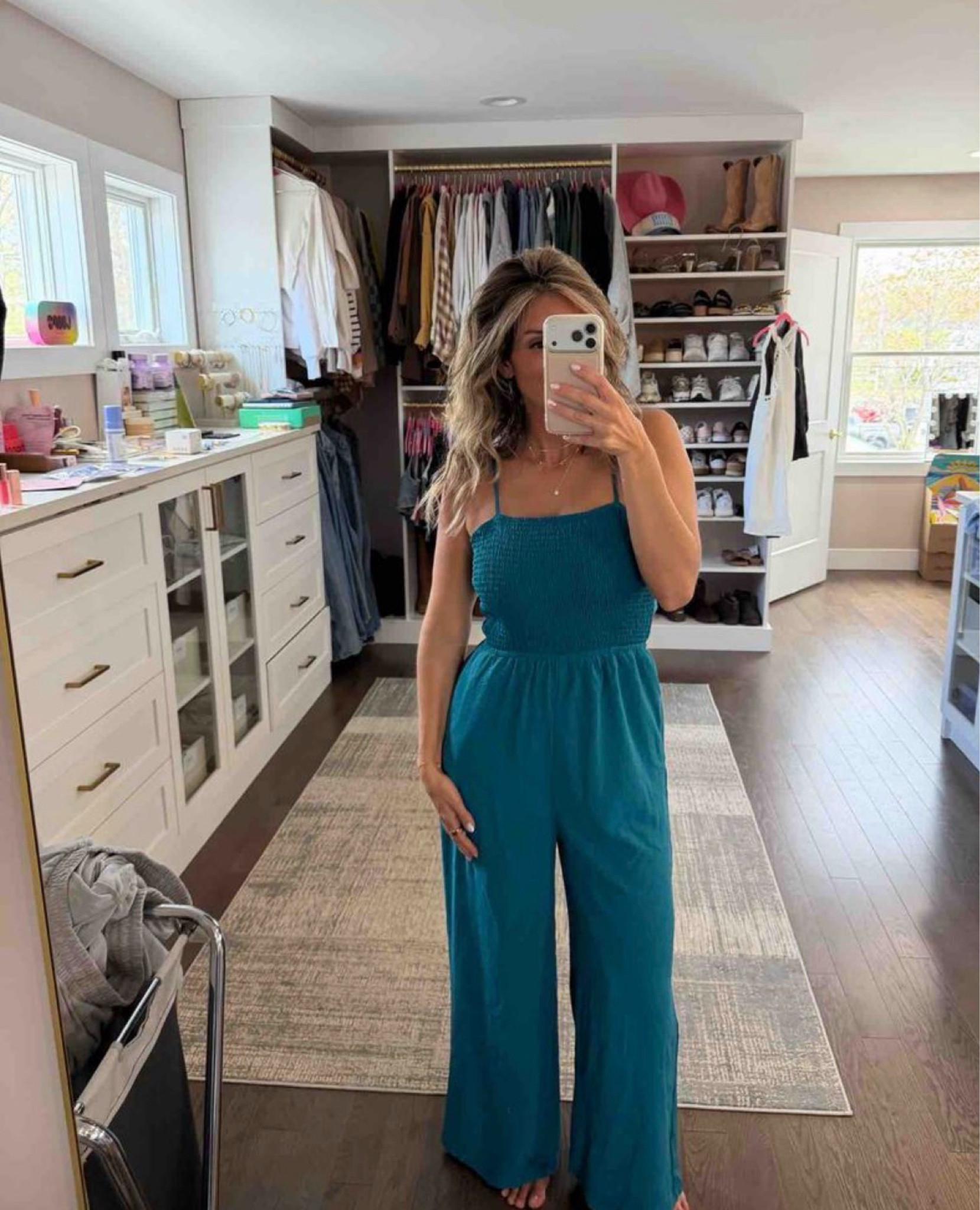 Comfy and Cute! 

#LTKgrwm #LTKmomlife #LTKootd