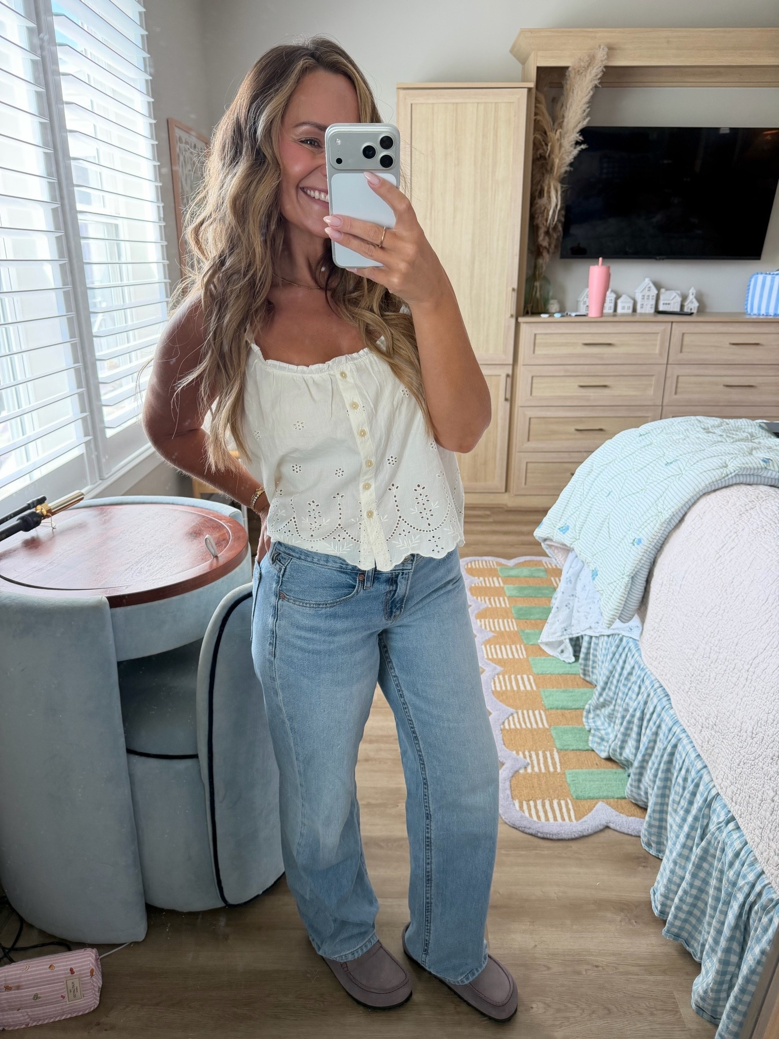 AE denim is up to 35% off and I have thoughts. 🖤
This is the pair I reach for when I need my jeans to hold their shape all day. I’m 5’2” and wearing my usual size — no hemming, which is the whole reason I keep buying this cut.
I’ll also tell you honestly: I have a Walmart pair that looks nearly identical and they’re good. Softer, stretchier, and they give out by dinner. Different jeans for different days. Showing those tomorrow.
If you’re ordering, the math matters — one pair gets you 25%, two clears $125 and gets you 35%. Code STOCKNROLL, ends Sunday.
Comment DENIM and I’ll send you the link ⬇️

#LTKdayinmylife #LTKgrwm #LTKPetite