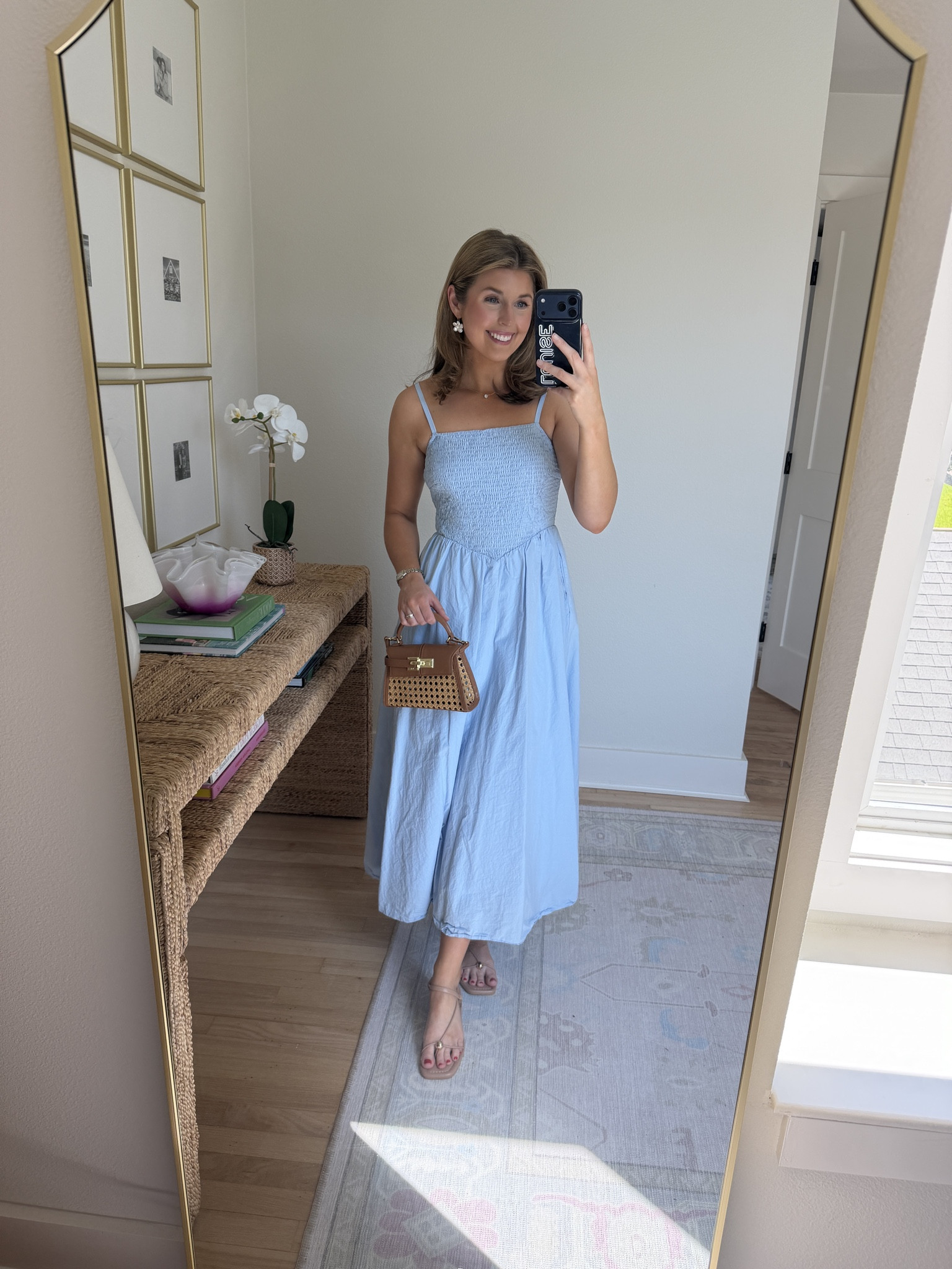 Summer outfit idea! Wearing a S