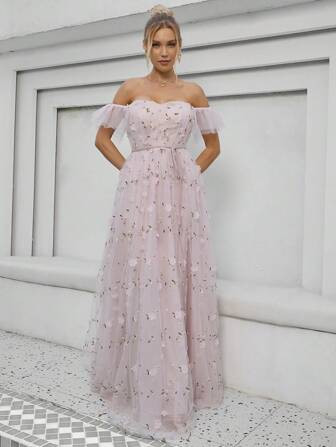 Off Shoulder Appliques Mesh Wedding Dress | SHEIN