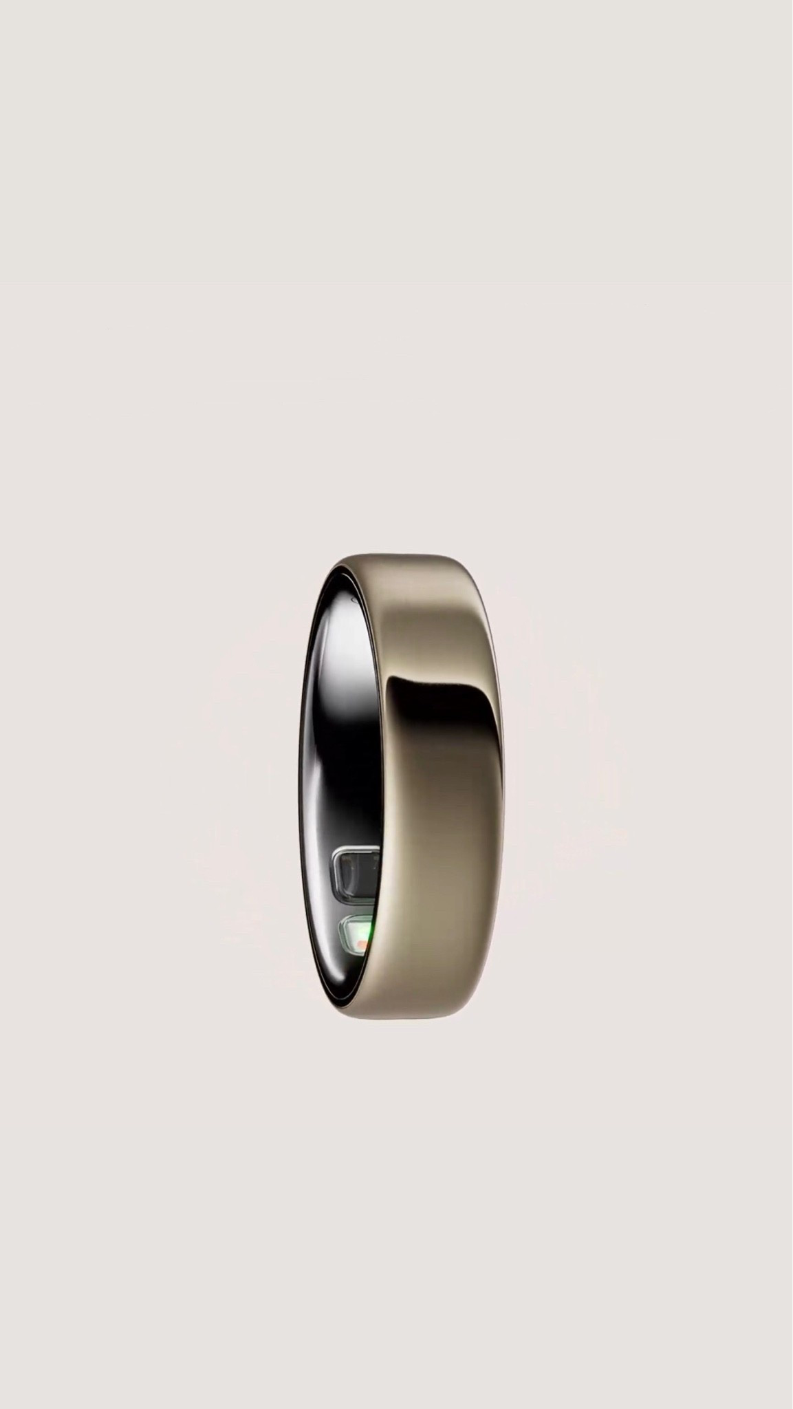 A new oura ring is out! The Oura ring 5. It’s now the world’s smallest smart ring. 40% smaller than Oura Ring 4. Designed to wear like jewelry. Made to move with you, every day.