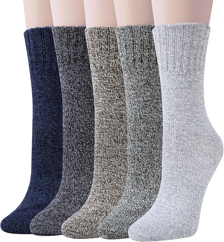 Loritta 5 Pairs Wool Socks for Women Gifts Winter Warm Thick Knit Cabin Cozy Crew Socks | Amazon (US)