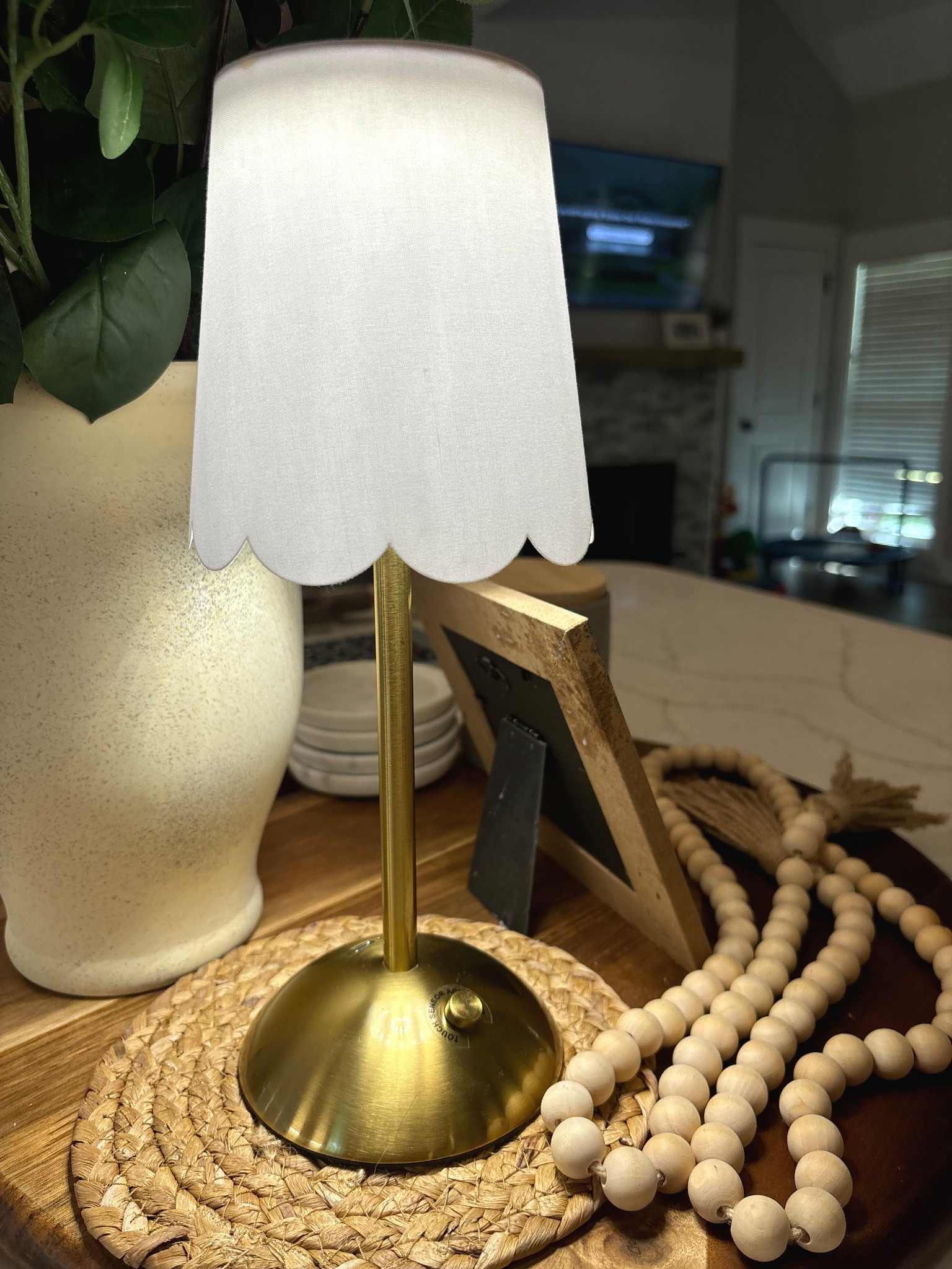The prettiest & coziest scalloped trim lamp😍🍂 

#LTKHome #LTKSeasonal #LTKFamily