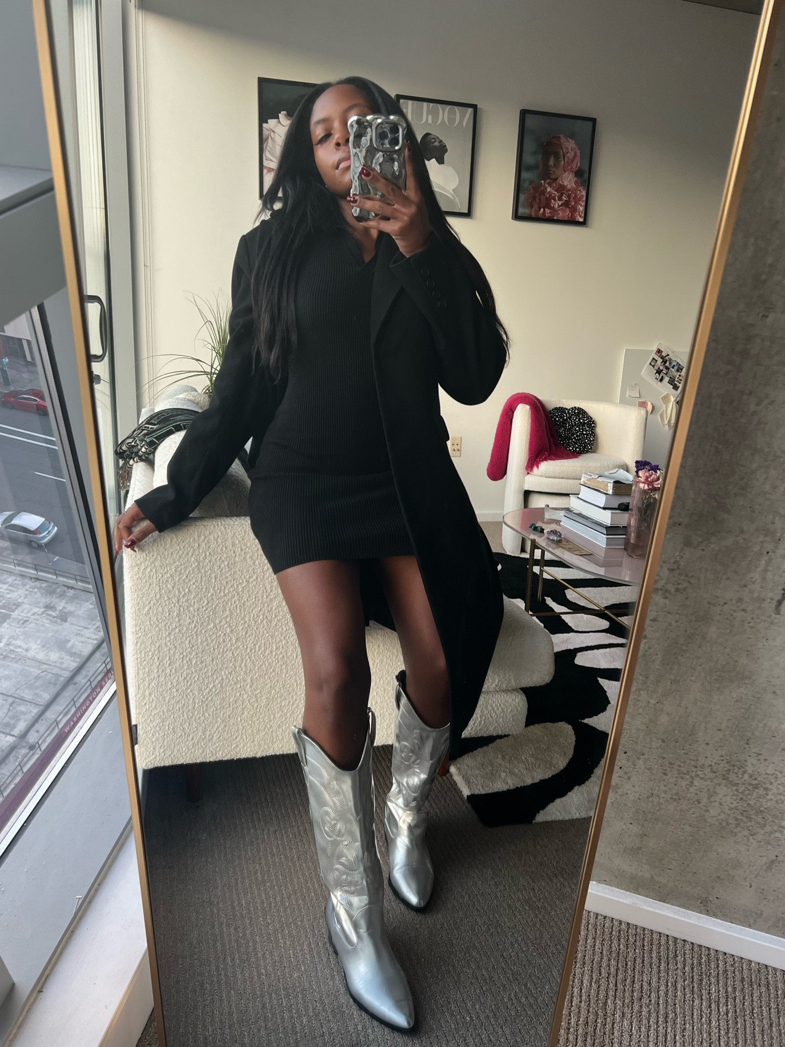 Wearing a little black dress to go on a solo dinner date. #blackdress #datenight #wardrobestylist

#LTKstyletip #LTKfindsunder100 #LTKsalealert