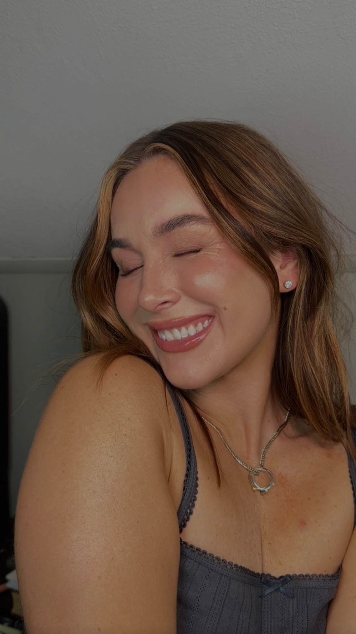 step-by-step guide how to make your makeup look seemless 

#LTKBeauty #LTKStyleTip #LTKFindsUnder100