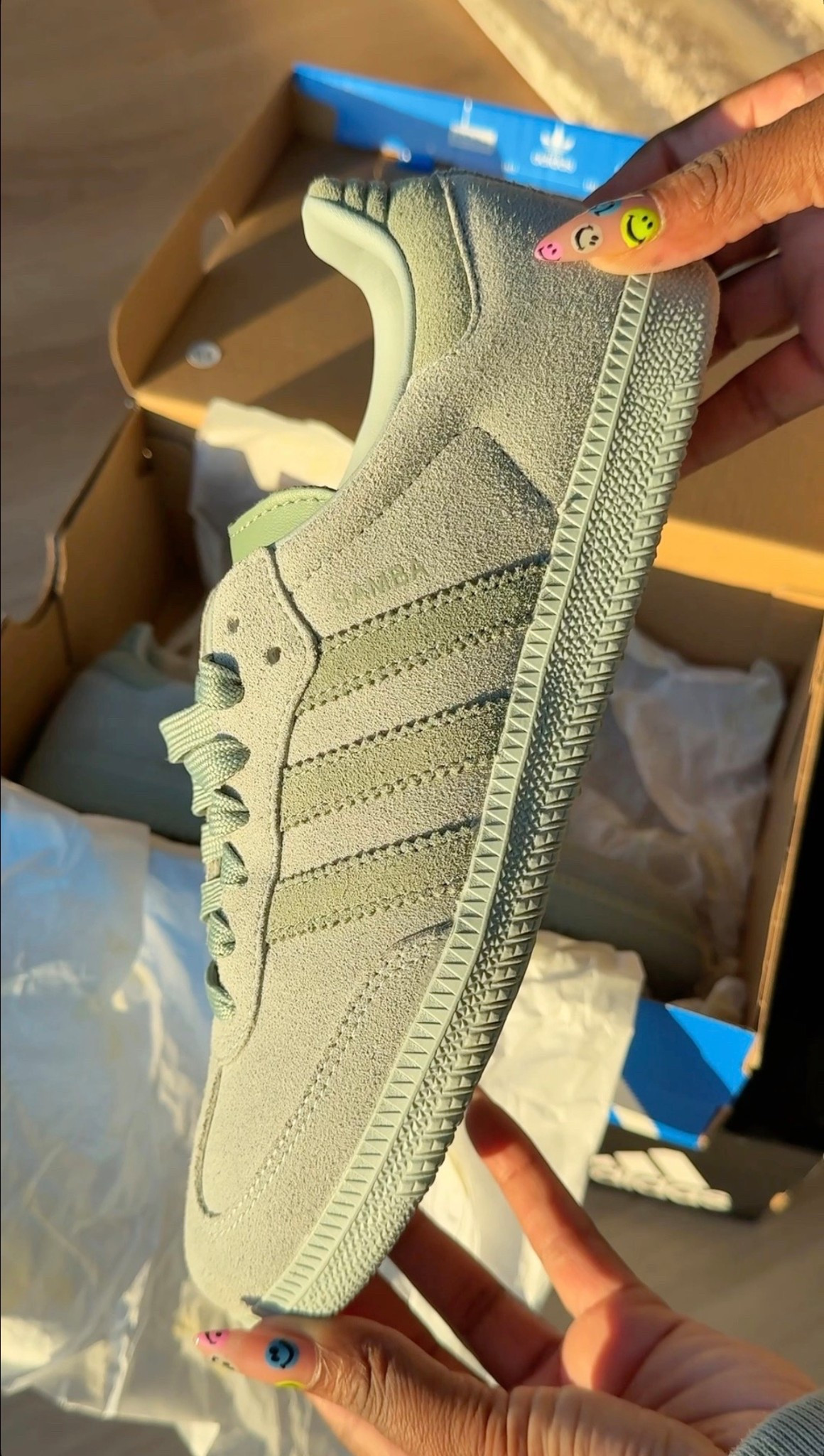 New adidas pair and I’m obsessed 💚✨

The color is so clean and easy to style, plus they’re super comfy for everyday wear. Definitely one of those sneakers you’ll keep reaching for 👌🏽

So good.

#ltkactive #ltkshoes #ltkooftd #adidassneakers #everydaystyle #casualoutfit #streetstyle #sneakerstyle #neutralstyle #outfitinspo




#LTKootd #LTKgrwm #LTKSeasonal