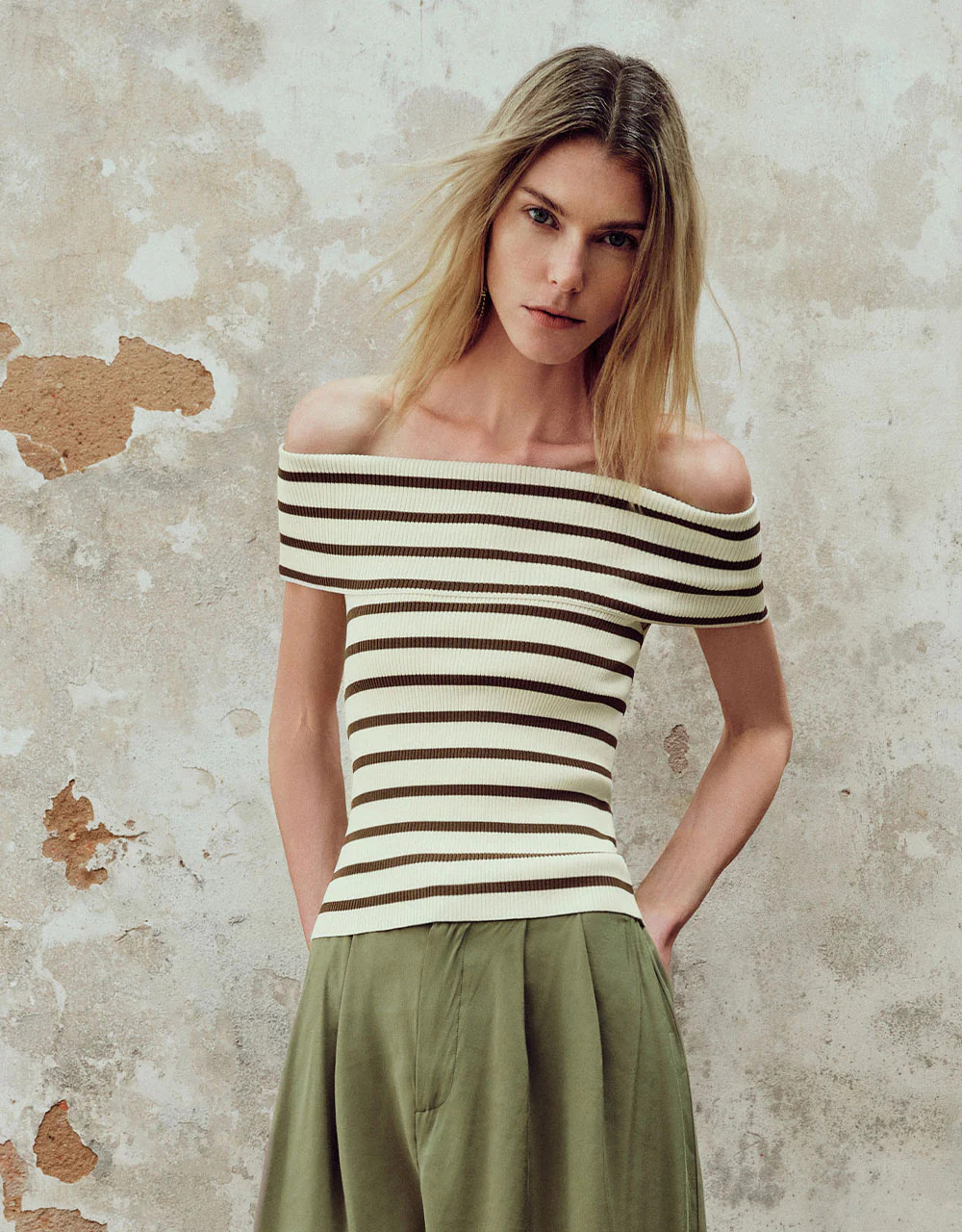 Striped Off-Shoulder Knitted T-Shirt | Urban Revivo