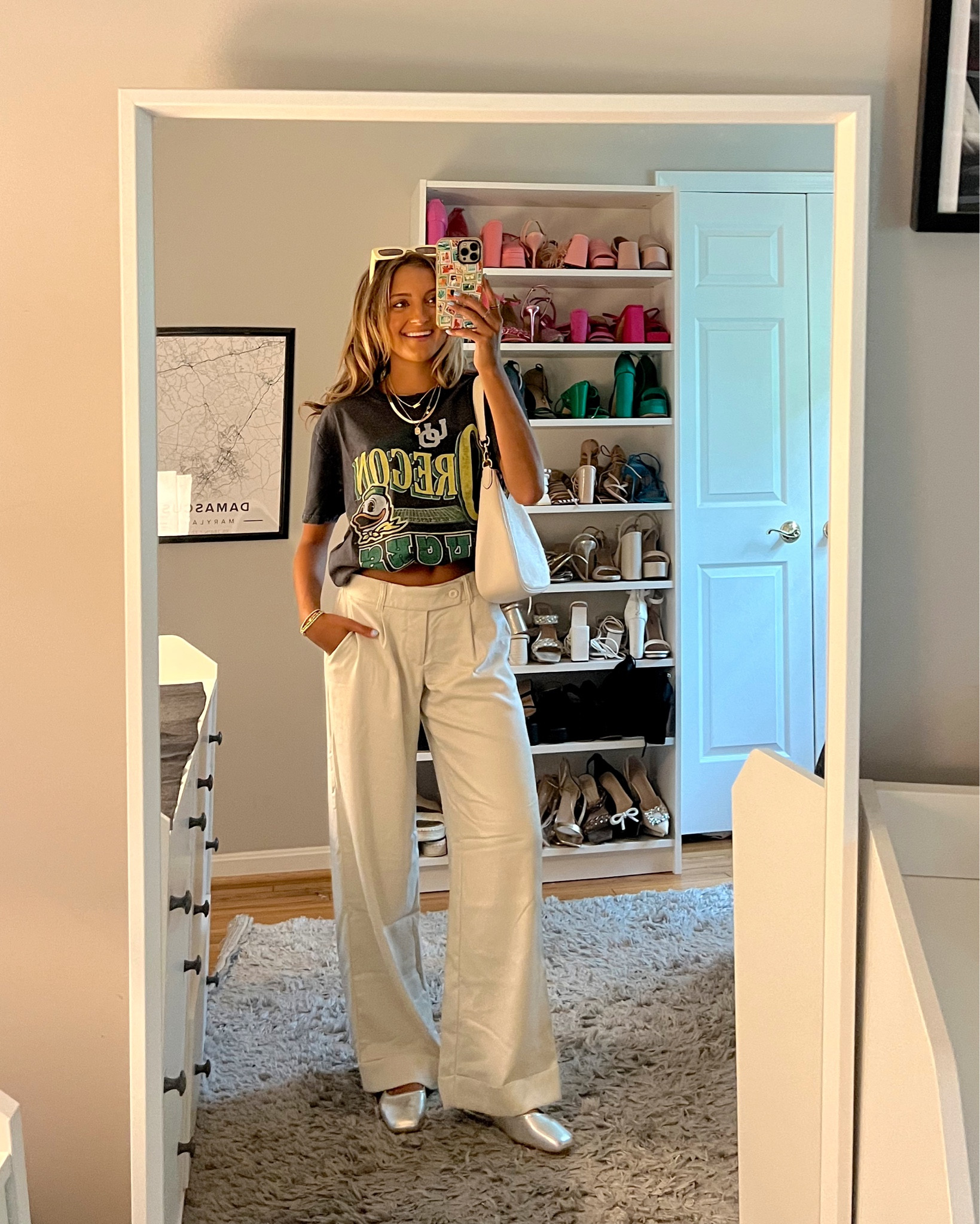 college game day / back to school outfits from Hollister new campus collection! 🏈🍂 just in time for football season. 

wearing a size XS in tee and a 000R in trouser pants 