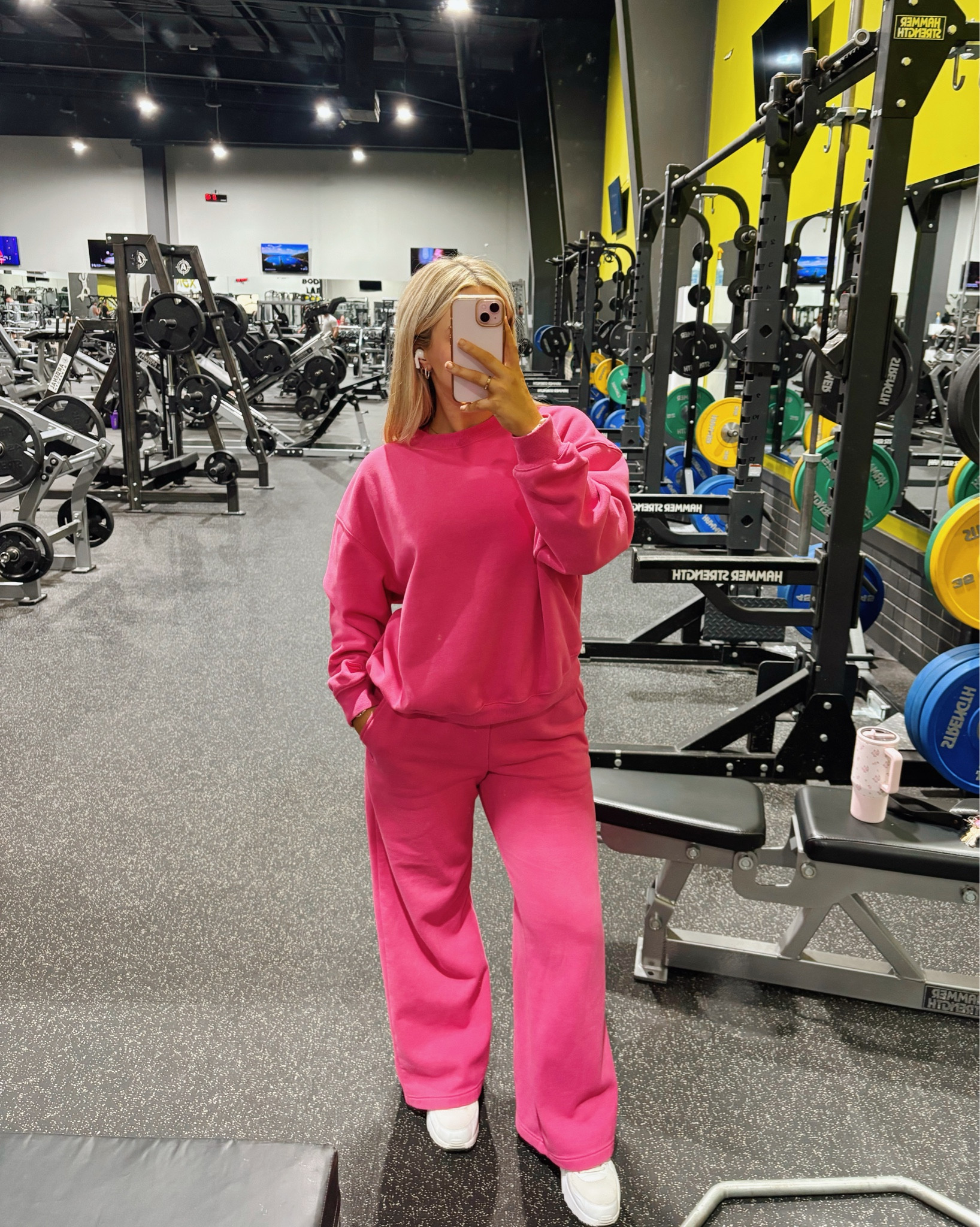The cutest hot pink comfy outfit! 

#LTKootd #LTKgrwm #LTKActive