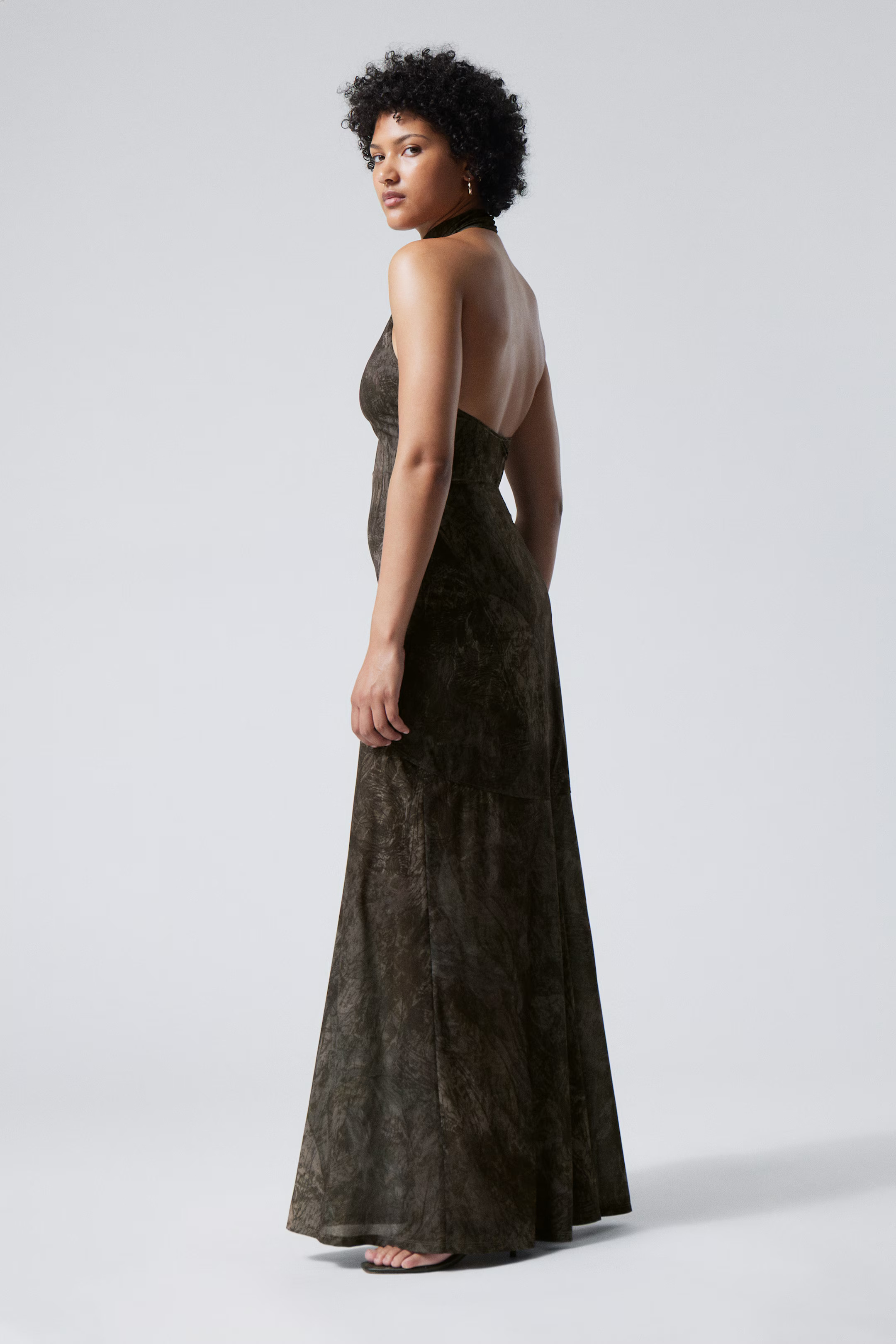 Open Back Maxi Halter Dress | H&M (UK, MY, IN, SG, PH, TW, HK)