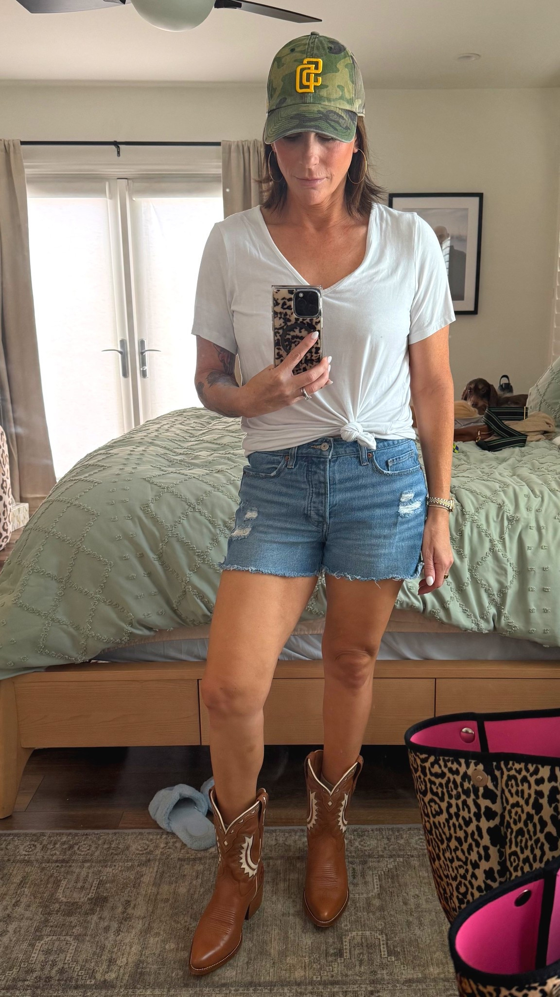 Visits Nashville once...

#LTKOver40 #LTKShoeCrush