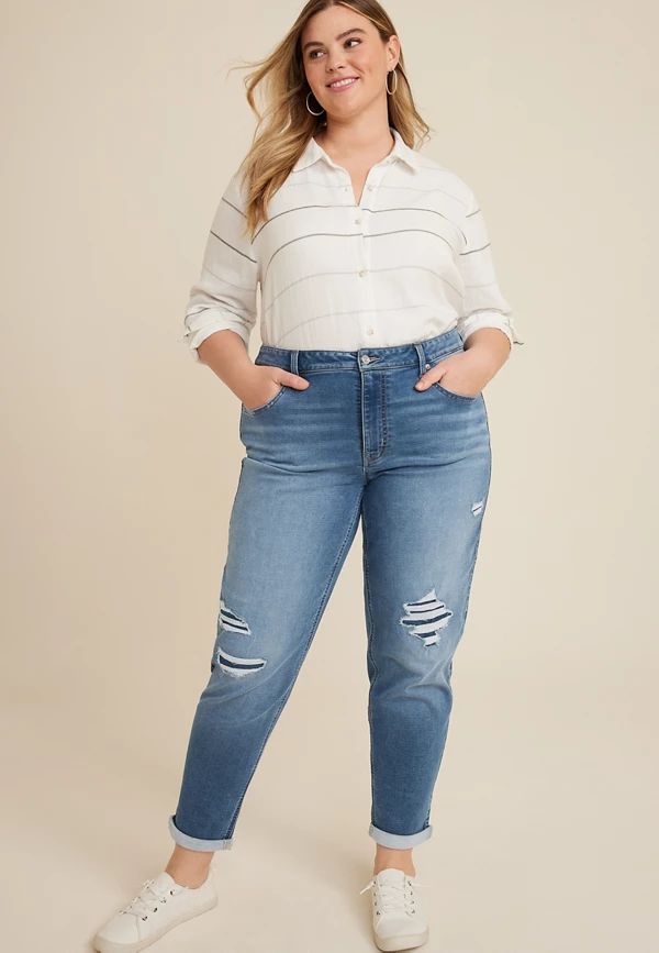 Plus Size m jeans by maurices™ Supersoft 90s High Rise Taper Ankle Jean | Maurices