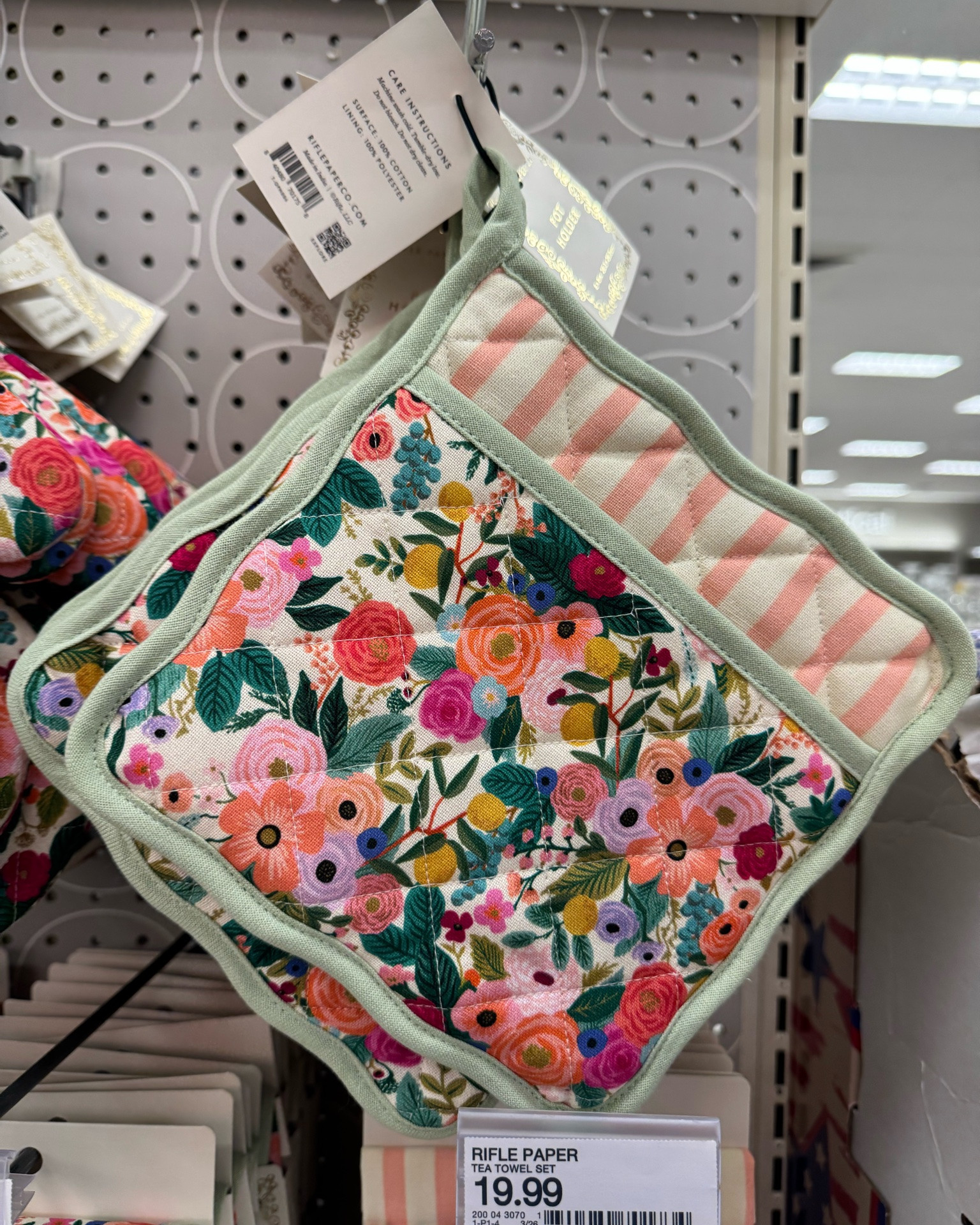 This print from the Rifle Paper Co. at @Target is so pretty!! Love the bright colors! There’s so many items to buy with the print. I linked them all!

#LTKHome #LTKfoodie