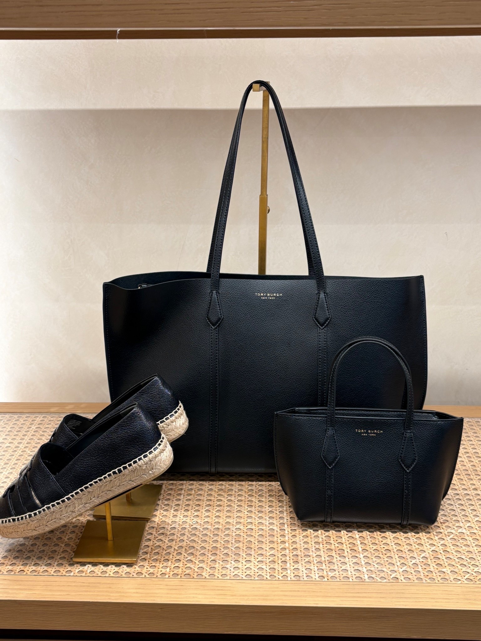 The Perry tote is a perfect work or travel tote to take with you in 1026.

#LTKGiftGuide #LTKTravel #LTKWorkwear