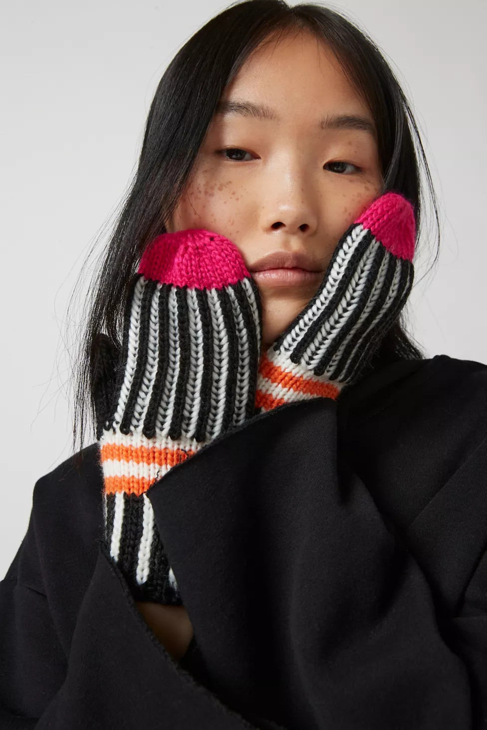 Colorblock Mitten | Urban Outfitters (US and RoW)