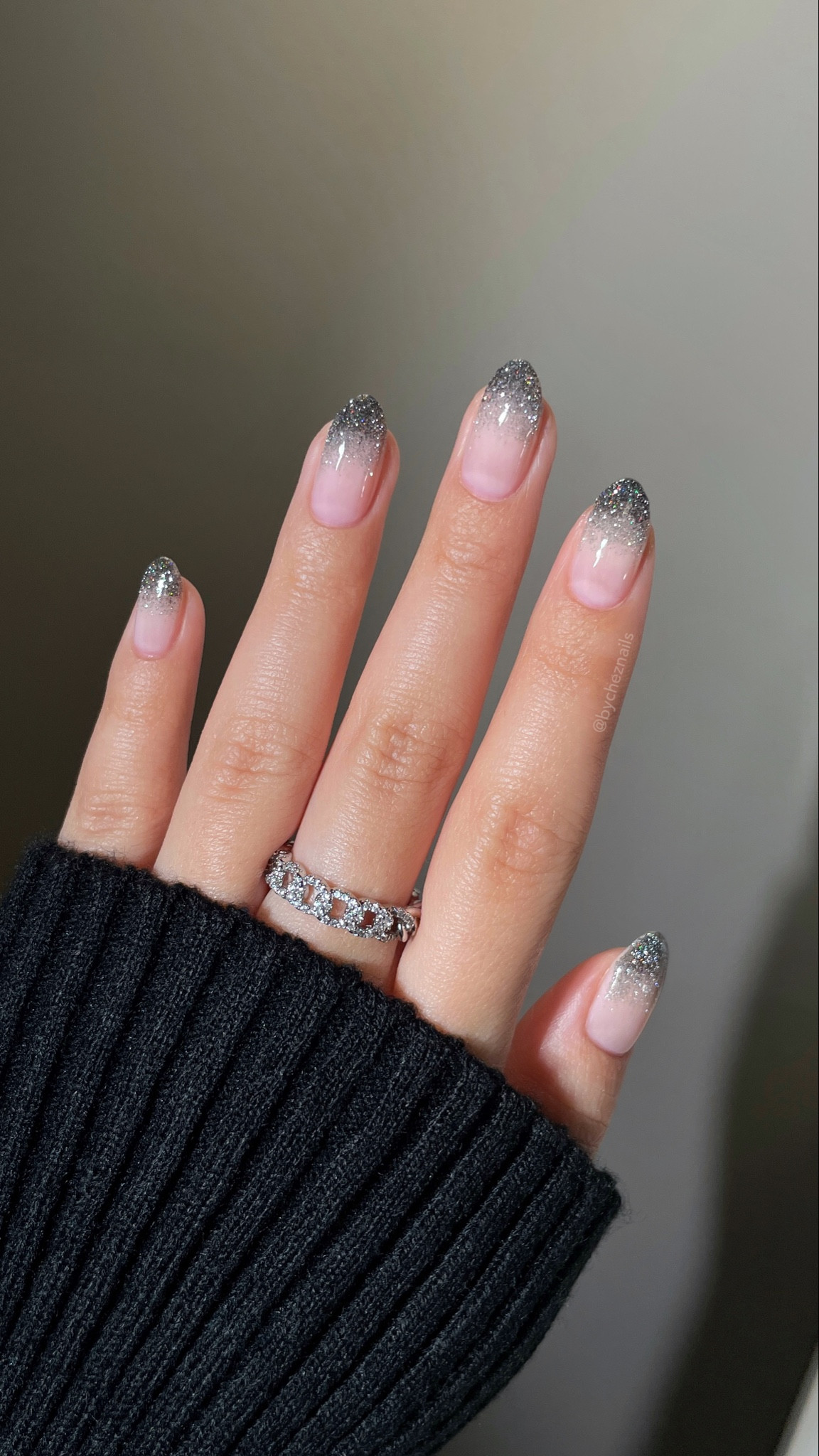 Do you prefer with or without flash? This is one of my favorite glitter gradients of all time 🖤🪩 Such an easy yet elegant nail art look, perfect for parties and weddings! 

#LTKbeauty #LTKwedding
