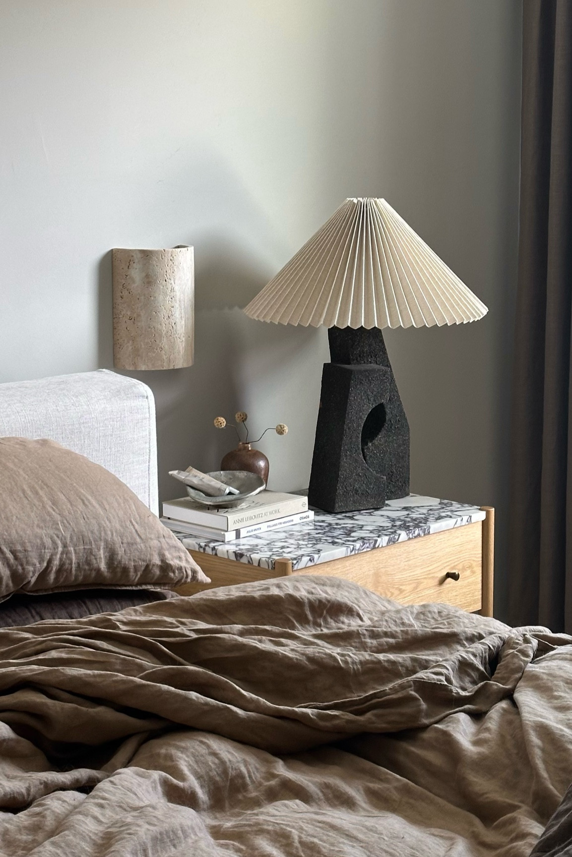 new bedside table lamps! 

sconces are shop casa petalos 
bud vase is Zara home and the silver dish is vintage! 

#LTKHome