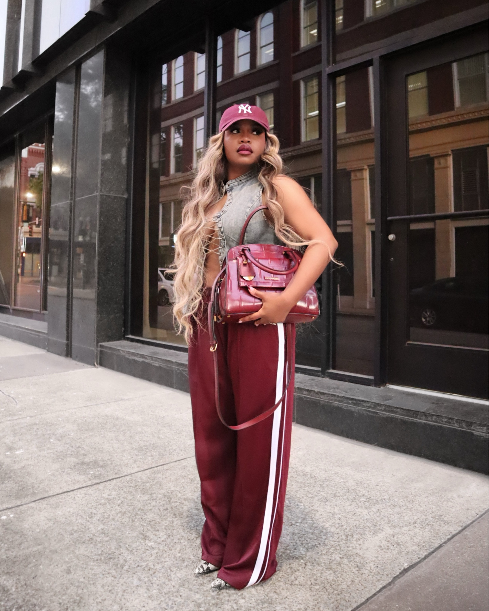 Casual burgundy outfit 🍇 