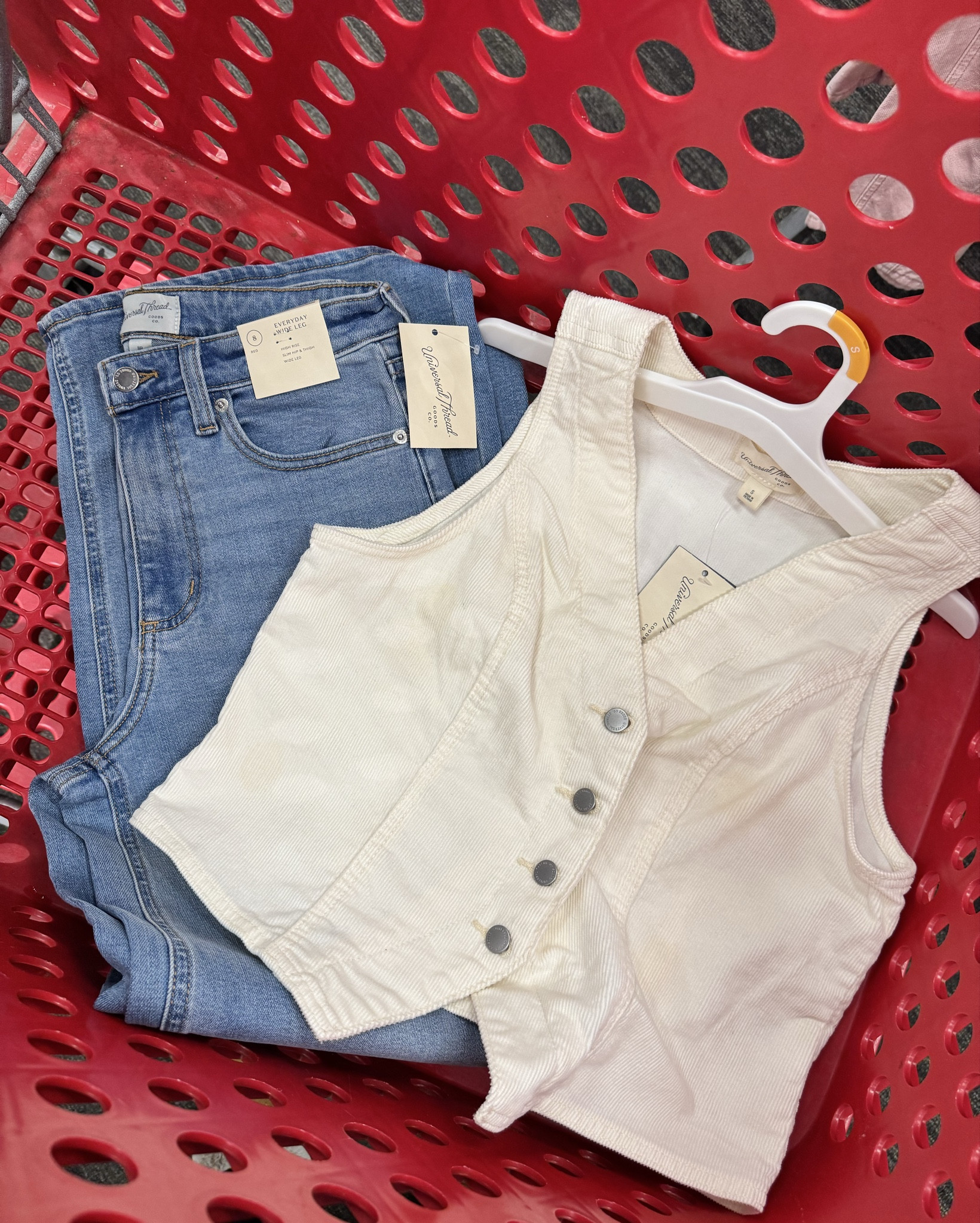 My favorite wide leg denim with a cute corduroy vest I think yes! @target #target #targetstyle #targetfinds 

#LTKselfcare #LTKootd #LTKmomlife