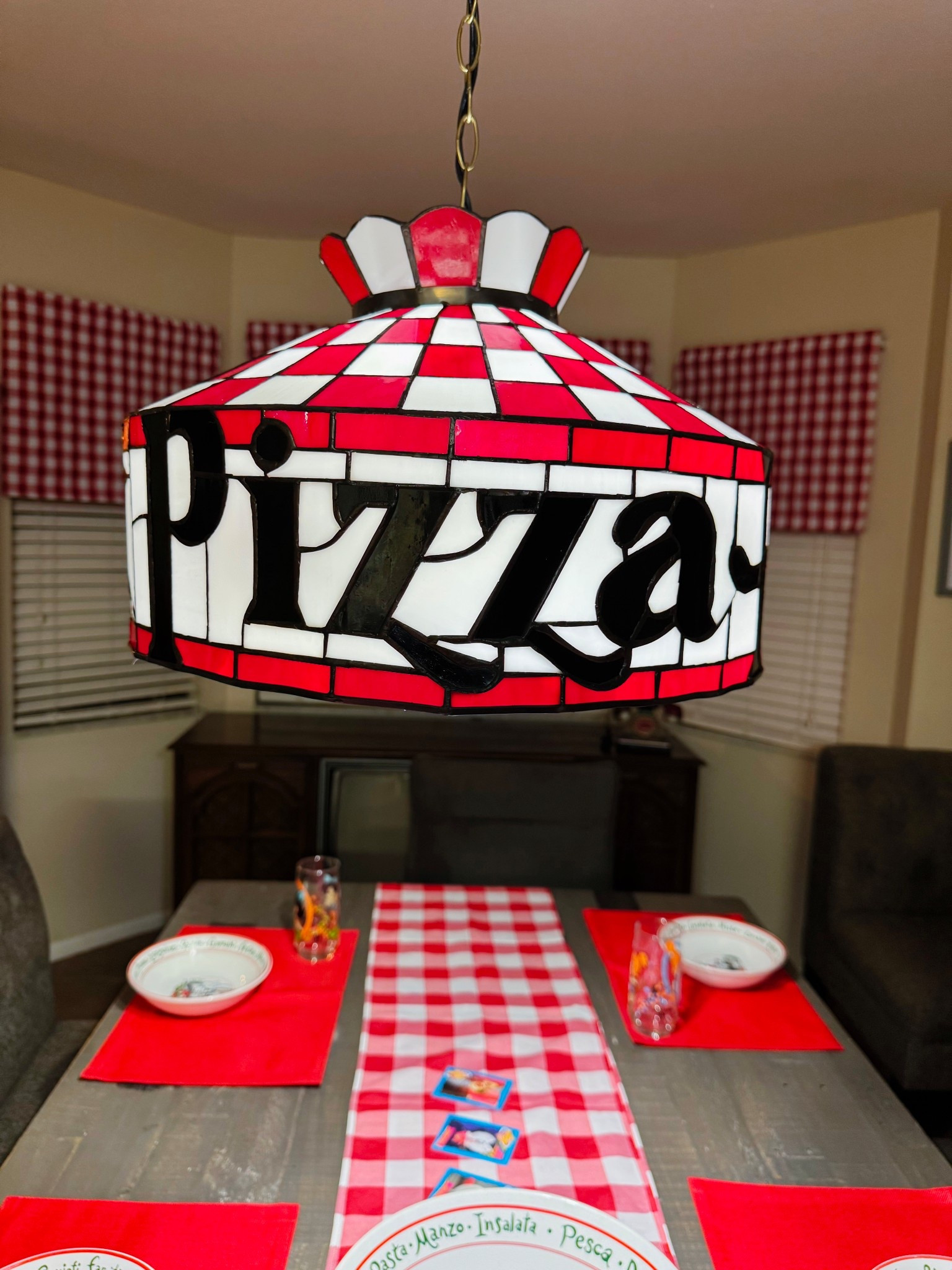 Pizza Hut lamp 