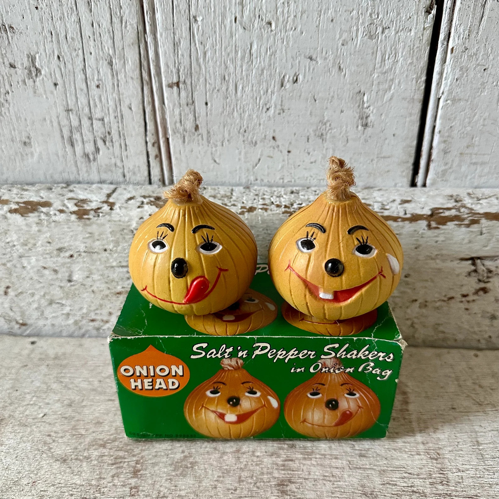 Onion Head Shakers Anthropomorphic Shakers Salt and Pepper Shakers Vintage Ceramic - Etsy | Etsy (US)