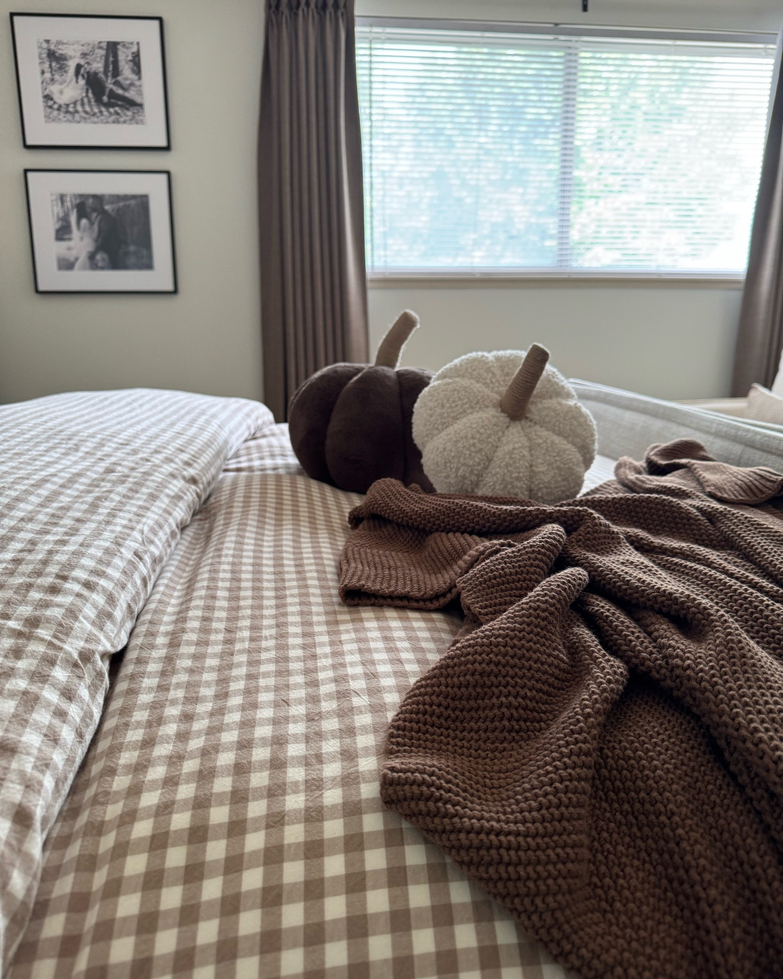 Gingham bedding, duvet, Loloi rug, black nightstand, brown knit throw blanket, brown pillow cover, gray vase, cream pillow cover, Walmart, Wayfair, Loloi, Target, Afloral, Amazon, hackner home
