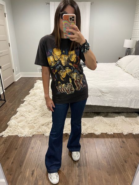 Had to wear this vintage *NSYNC tee after the reunion last night! Definitely went to my fair share of their concerts in high school. #ootd #nsync #vintage