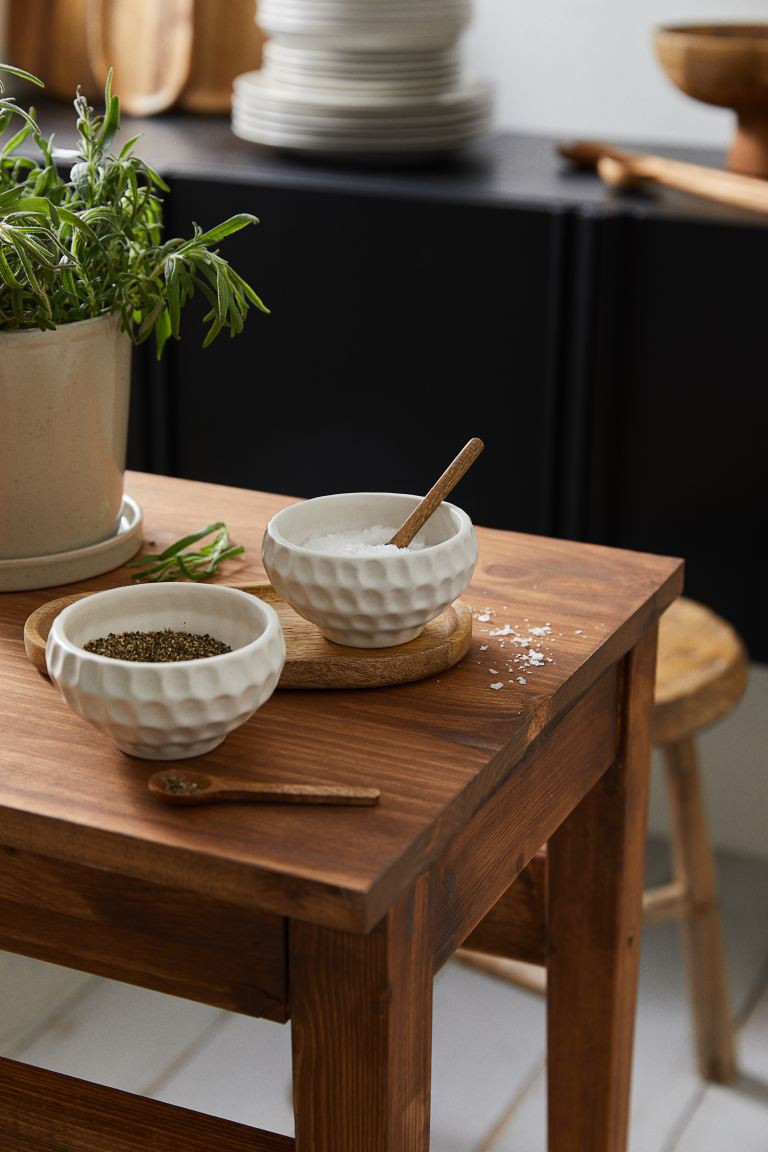 Stoneware Salt and Pepper Bowls | H&M (US + CA)